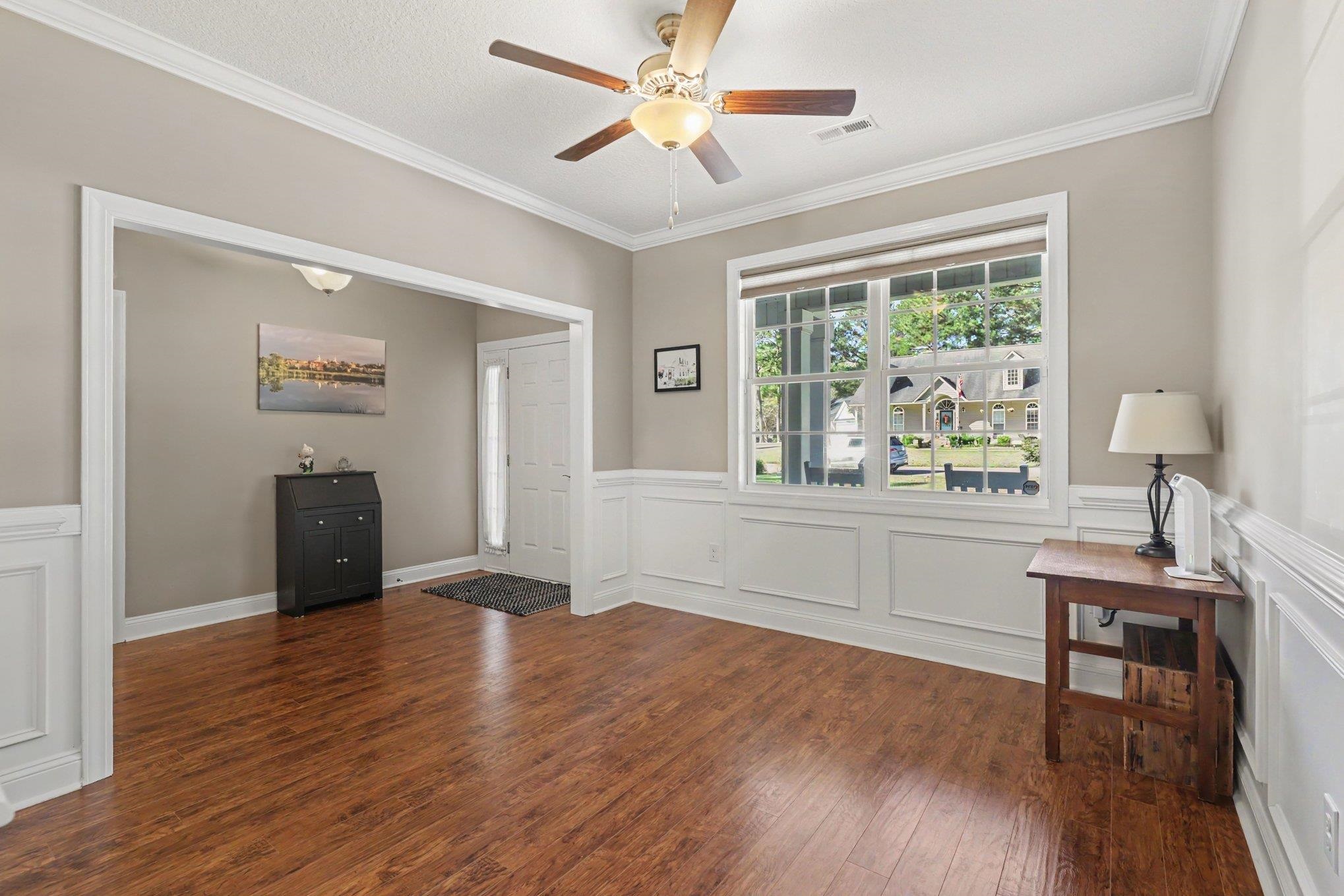 1039 Rosehaven Dr. Property Photo 14