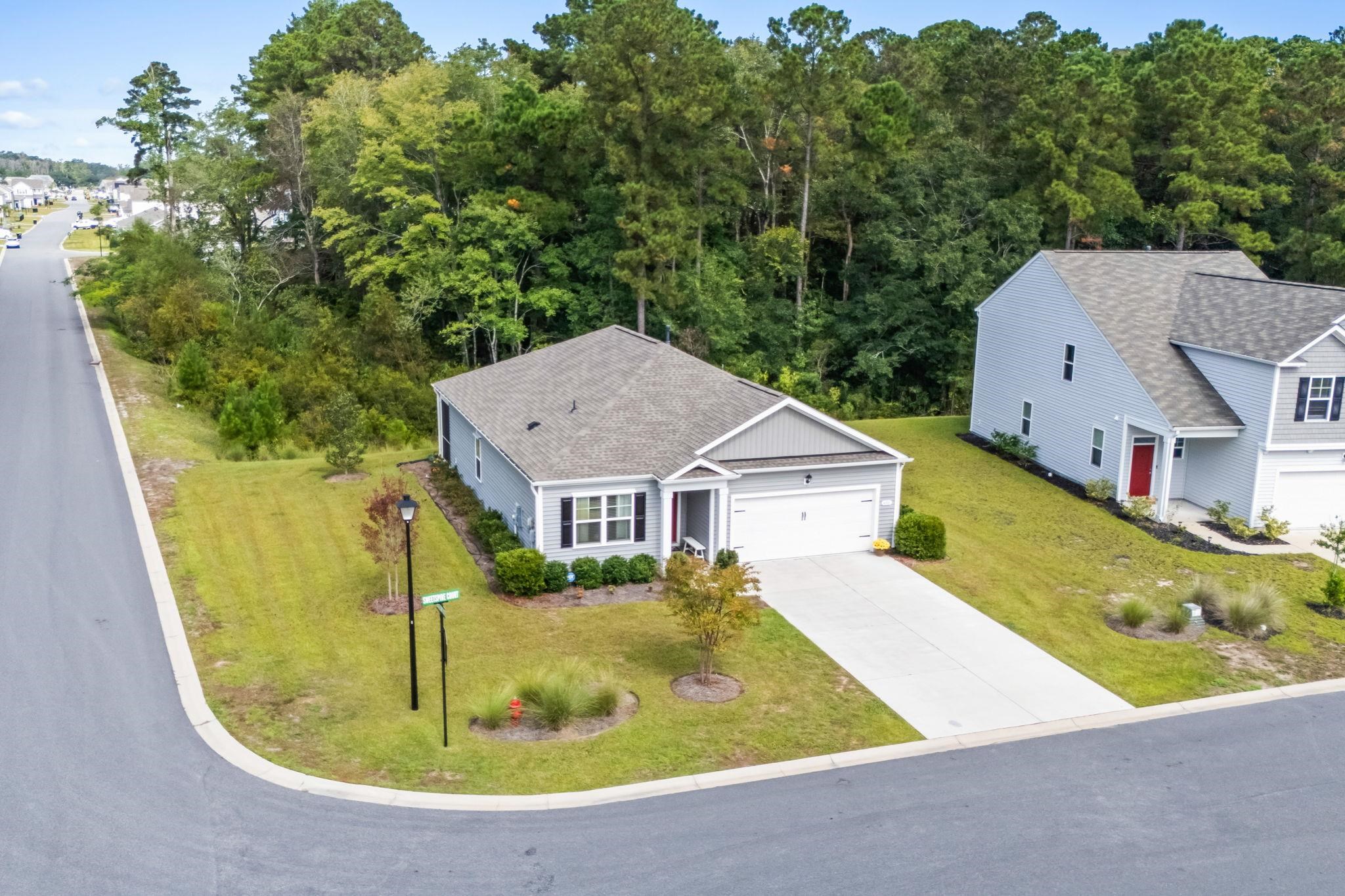 4001 Sweetspire Court Property Photo 2