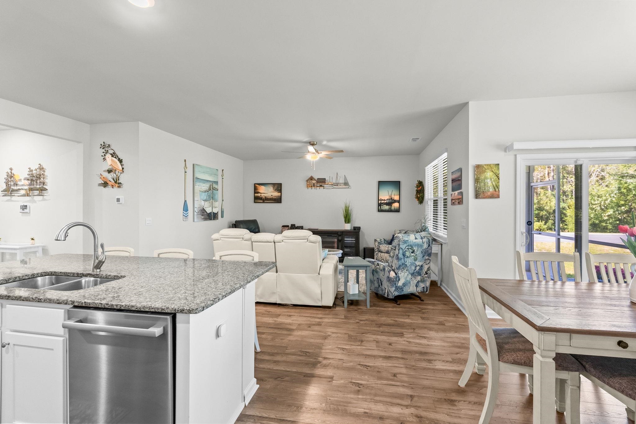 4001 Sweetspire Court Property Photo 23
