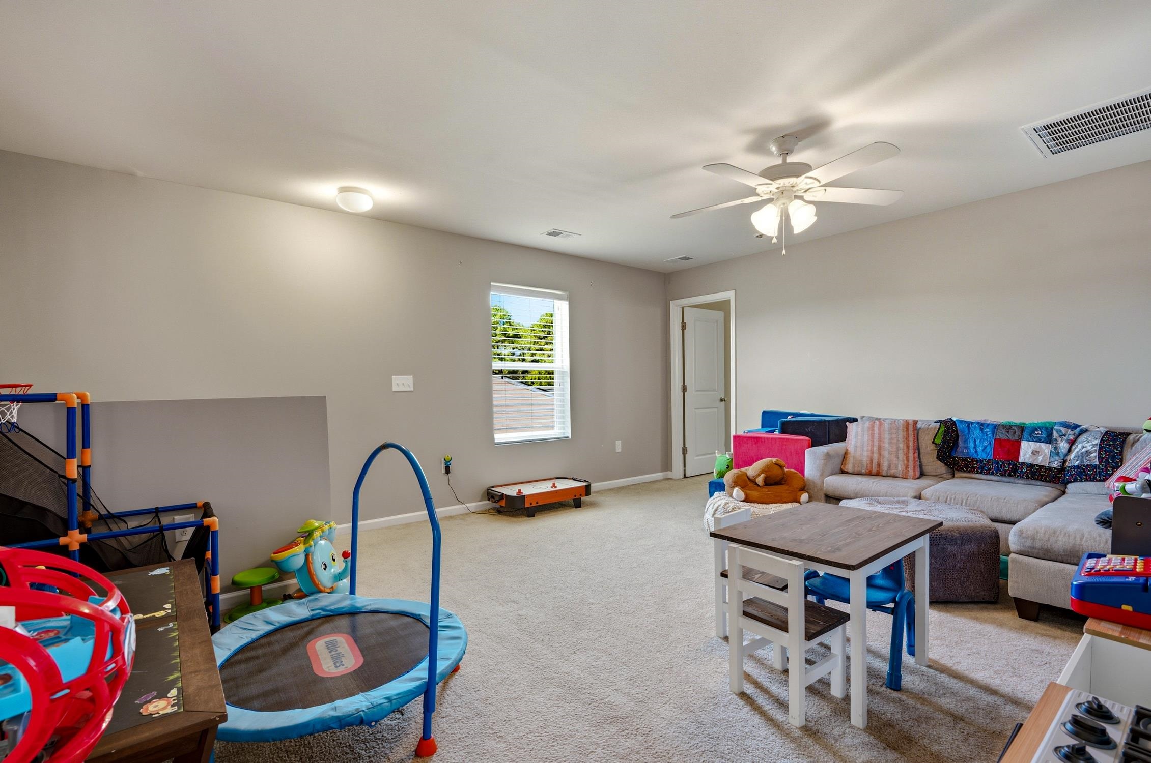 2775 Eton St. Property Photo 22