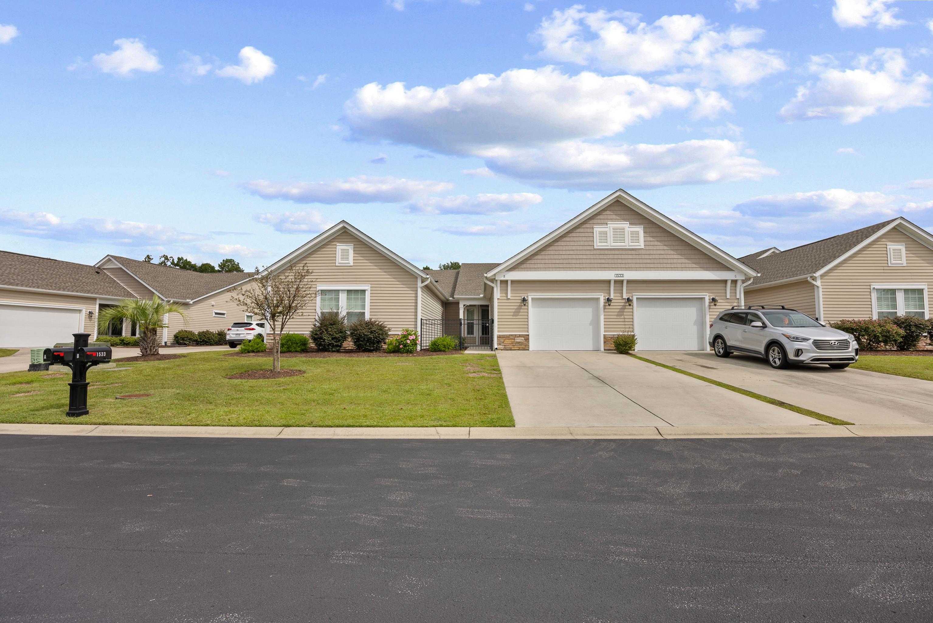 1533 Palmina Loop Property Photo 2