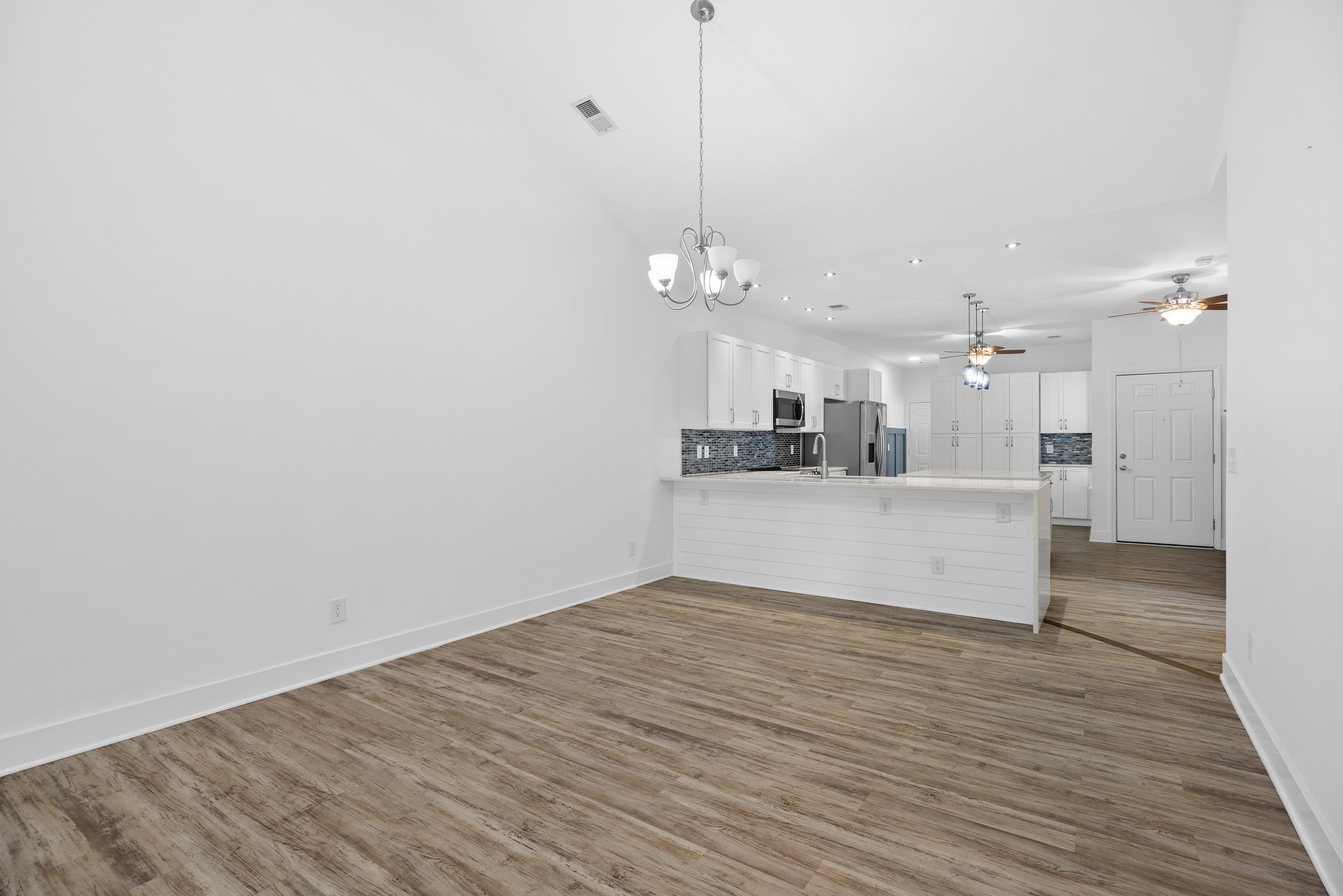 1533 Palmina Loop Property Photo 14