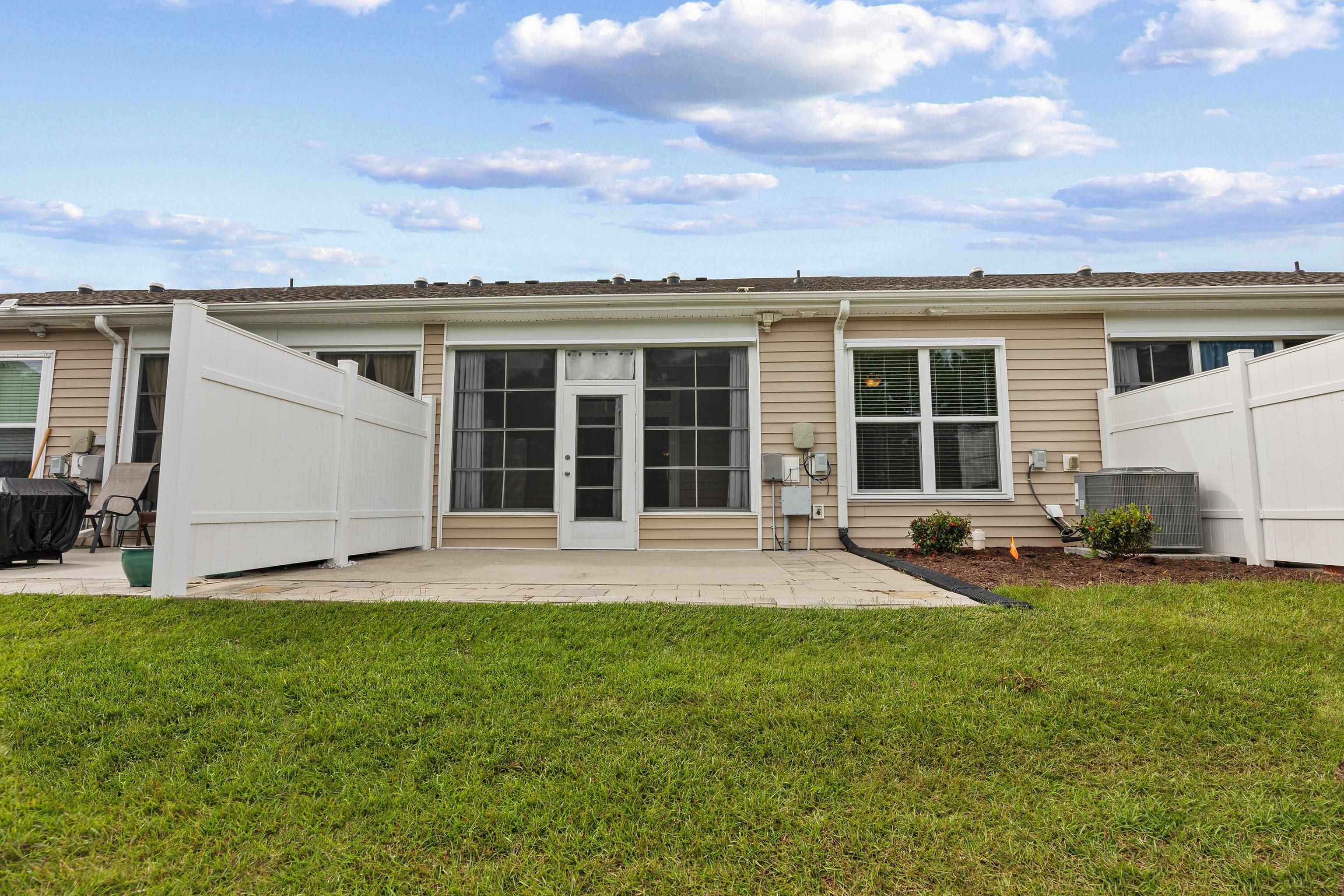 1533 Palmina Loop Property Photo 36