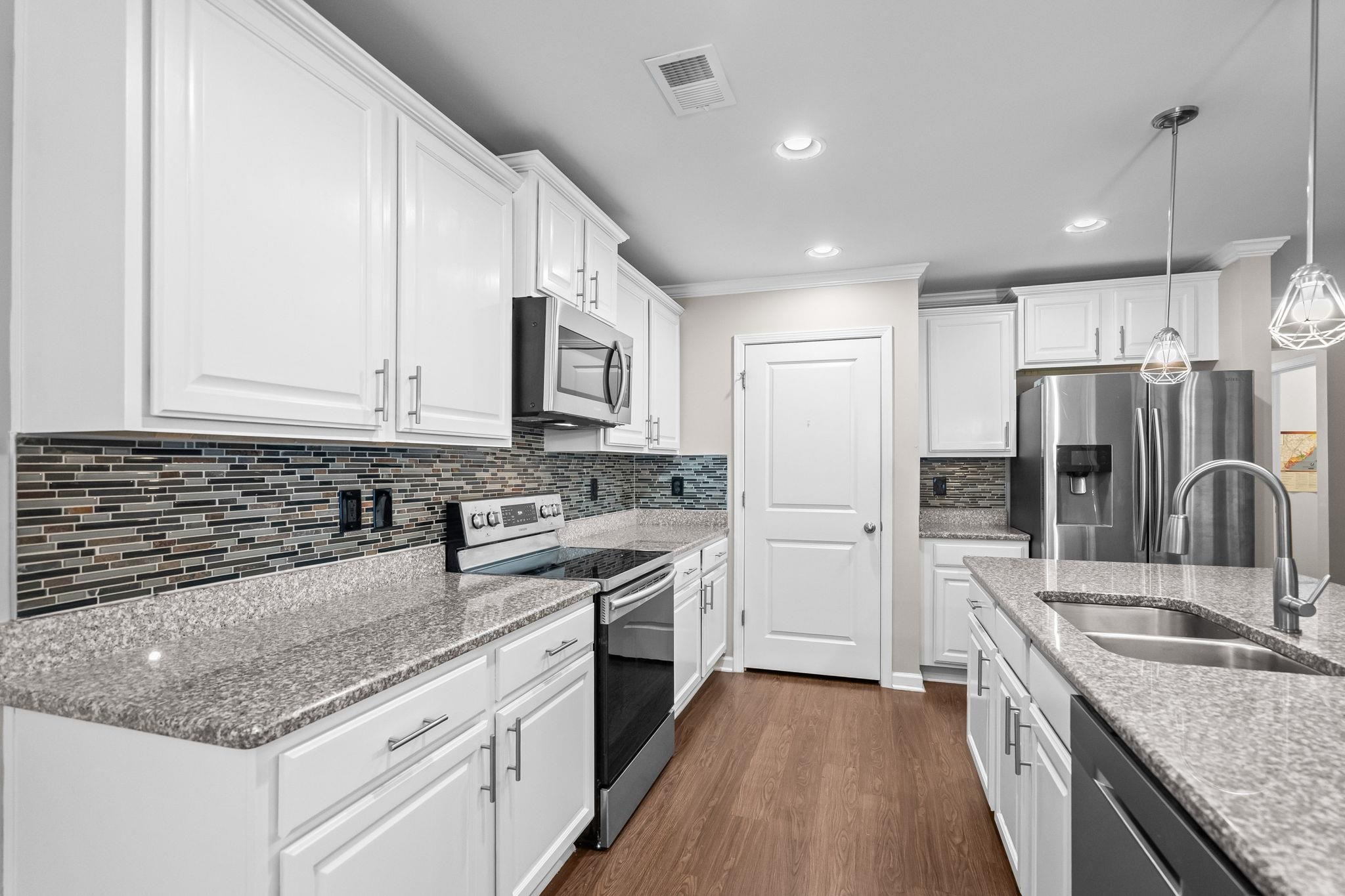 1246 Midtown Village Dr. Property Photo 14