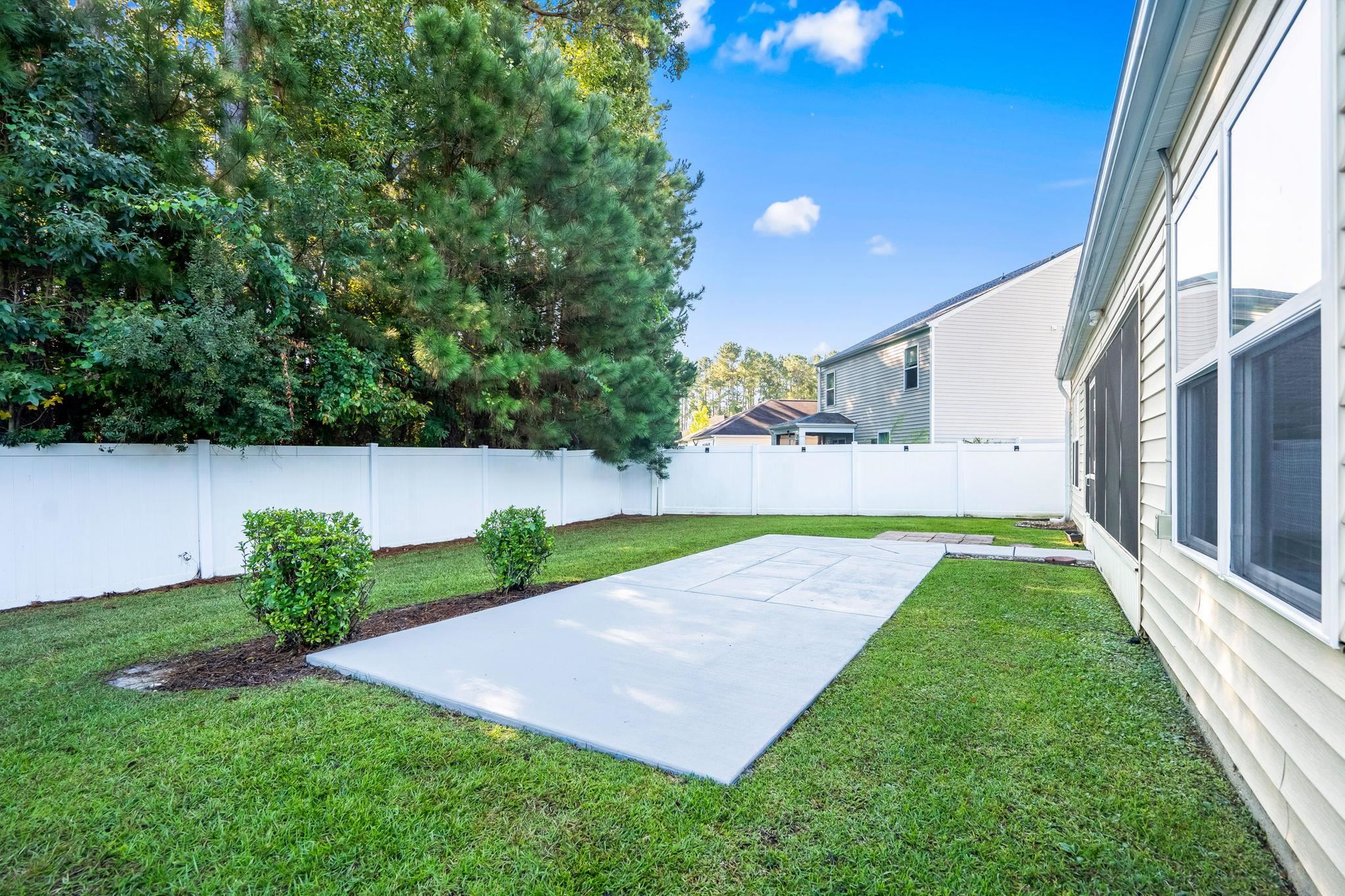 1246 Midtown Village Dr. Property Photo 33