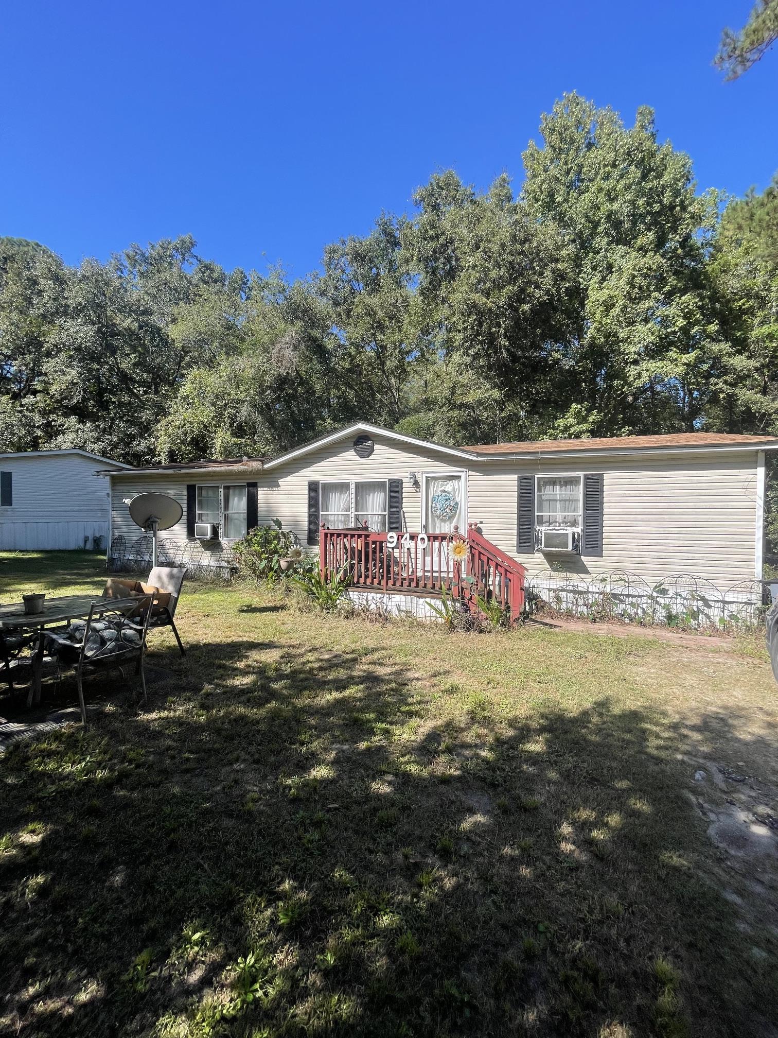 1940 Gemini Circle Property Photo 2
