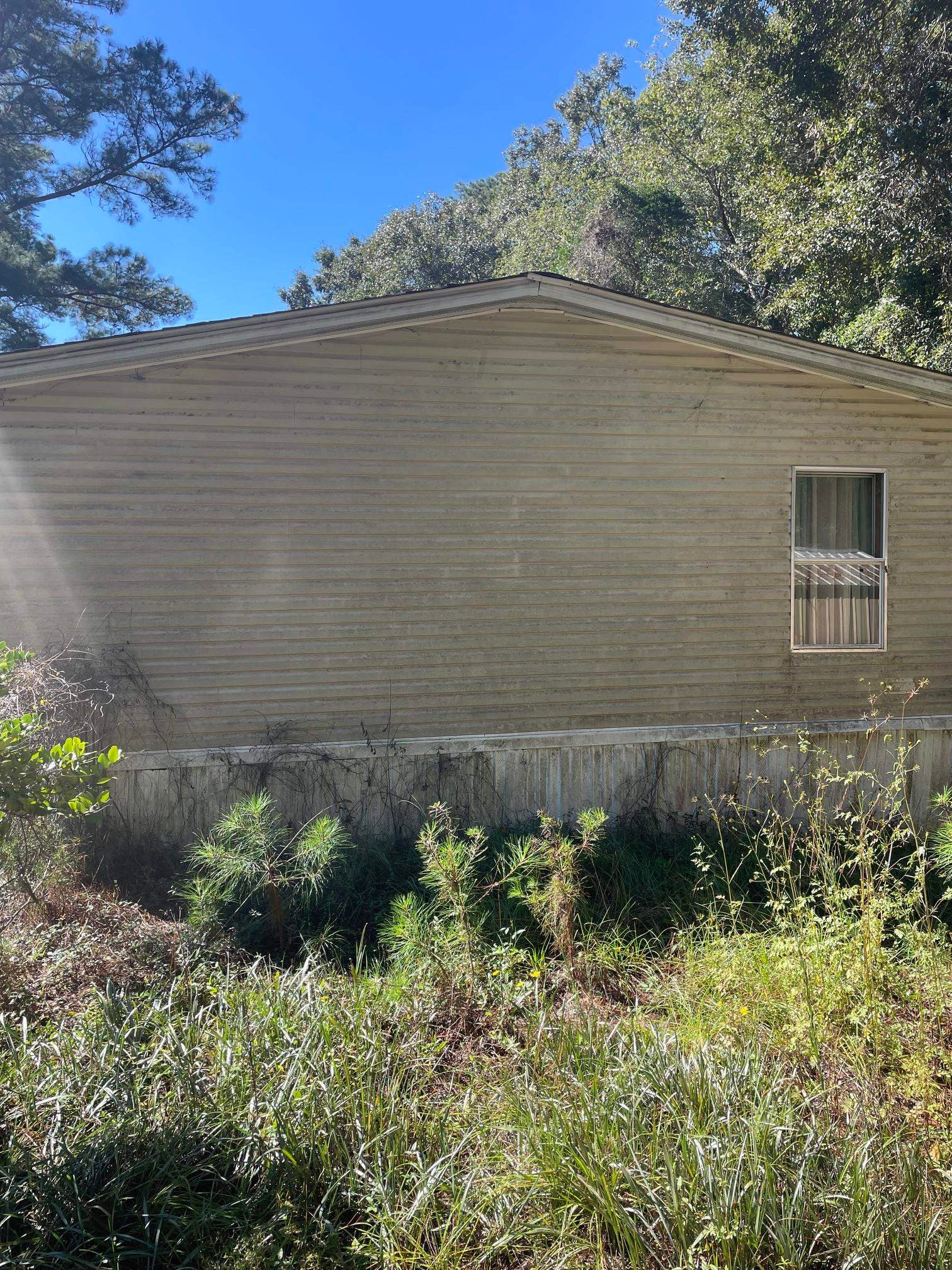 1940 Gemini Circle Property Photo 4