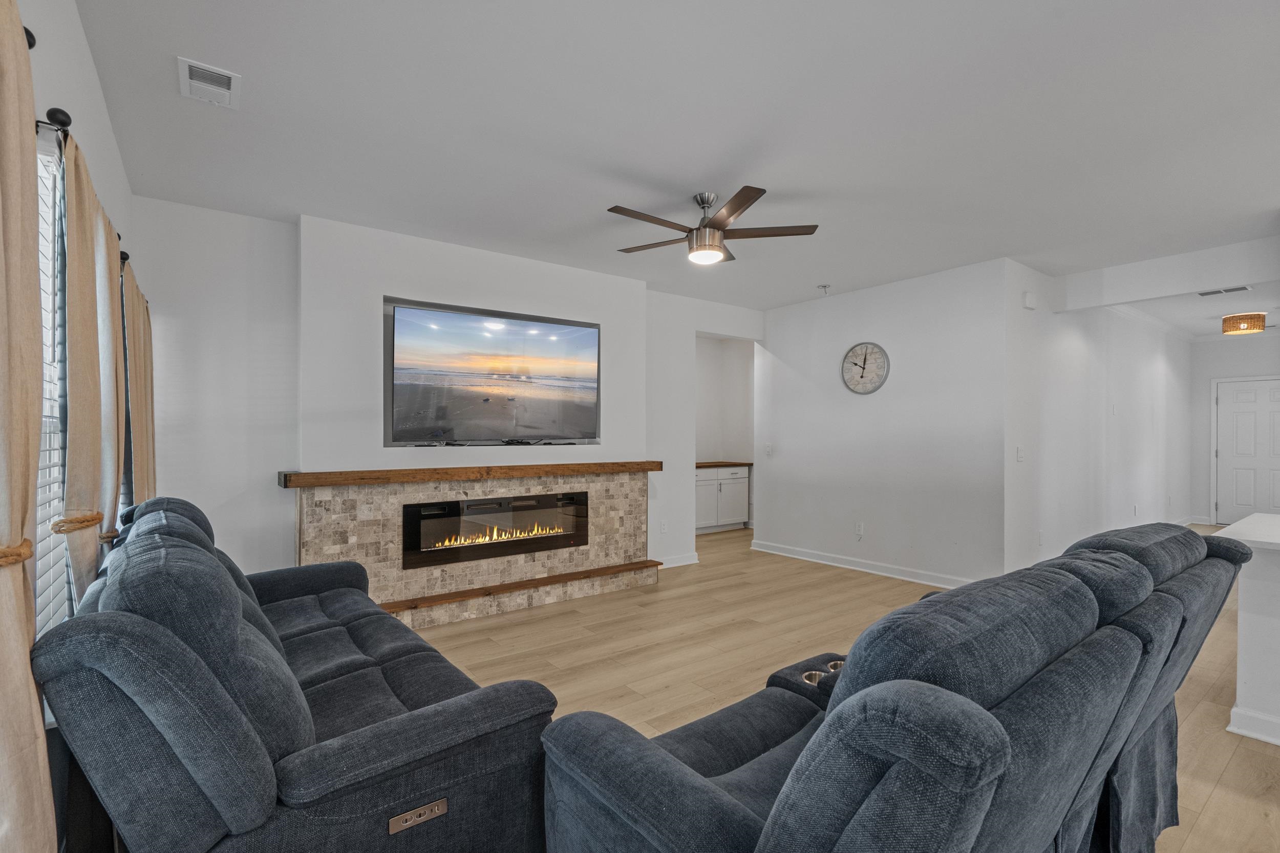 6014 Mandrake Ct. Property Photo 16