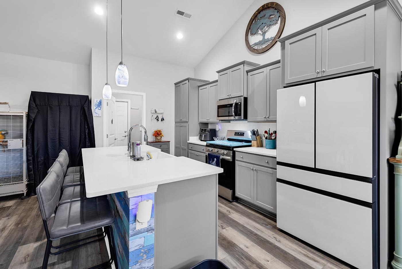 312 Lifestyle Court Property Photo 12