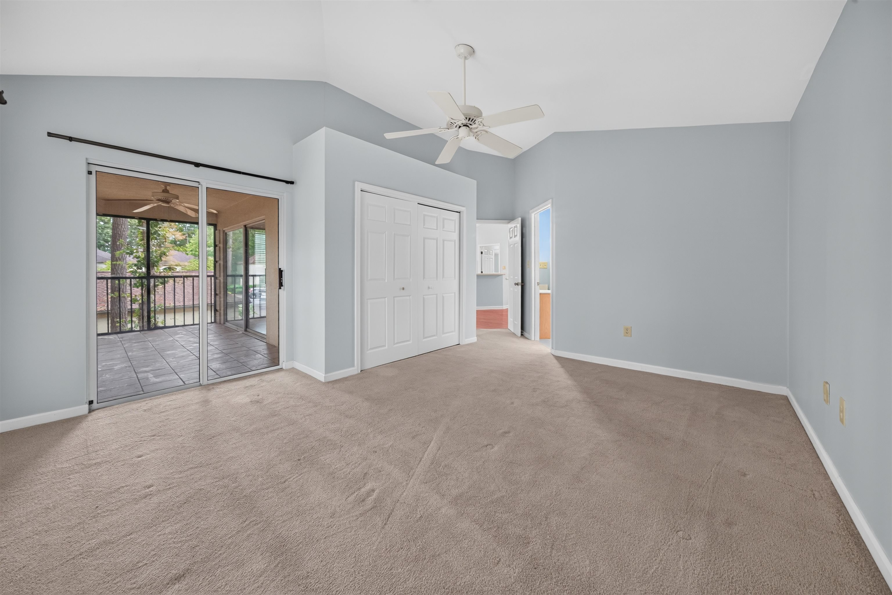 208 Pipers Ln. Property Photo 32