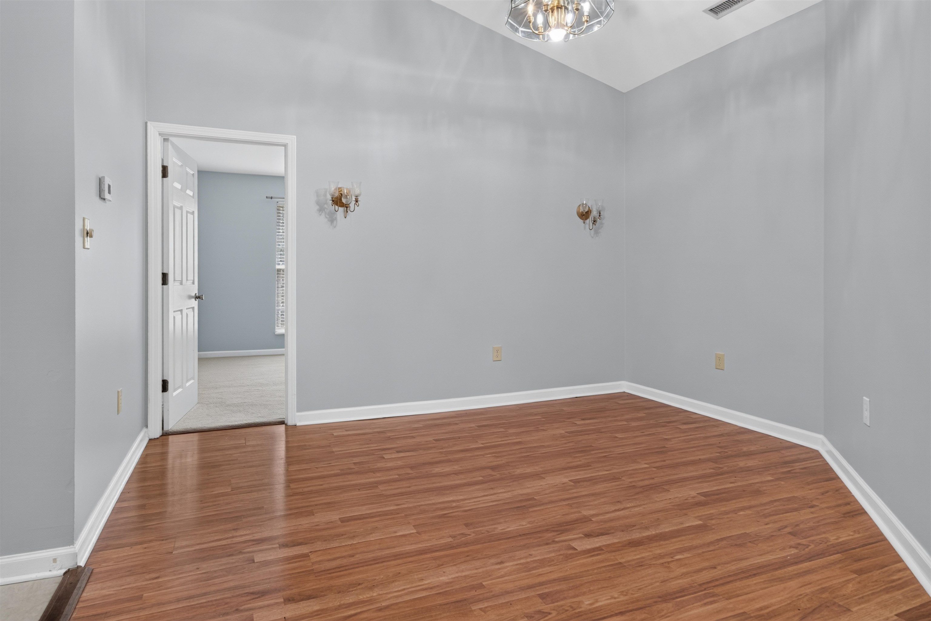 208 Pipers Ln. Property Photo 40