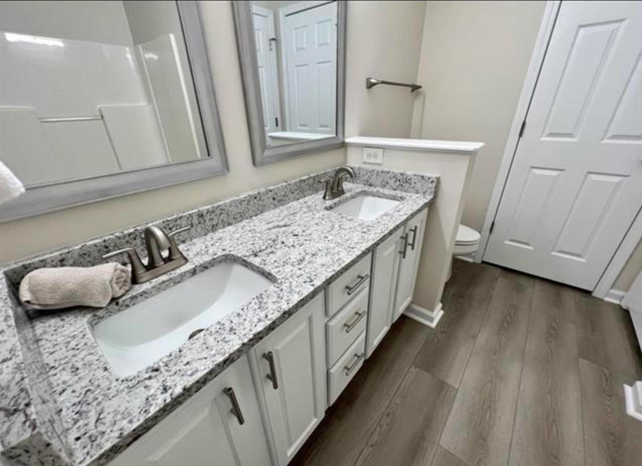 4355 Rivergate Ln. Property Photo 12