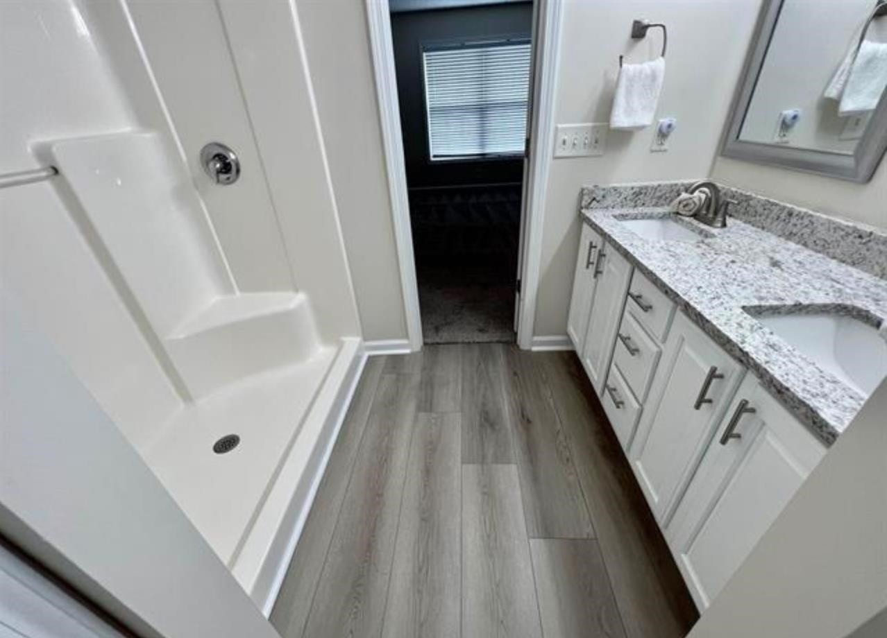 4355 Rivergate Ln. Property Photo 13
