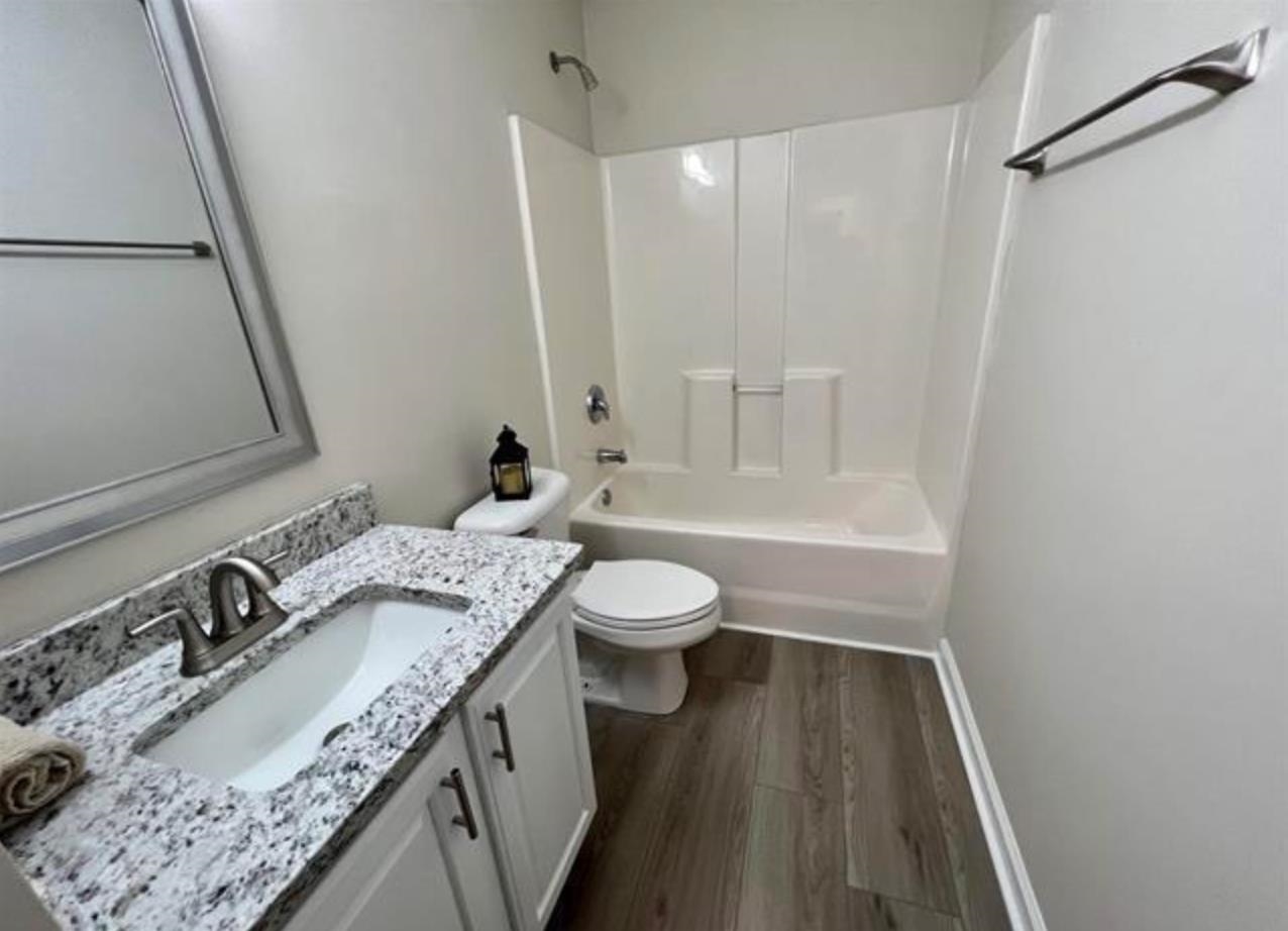 4355 Rivergate Ln. Property Photo 16