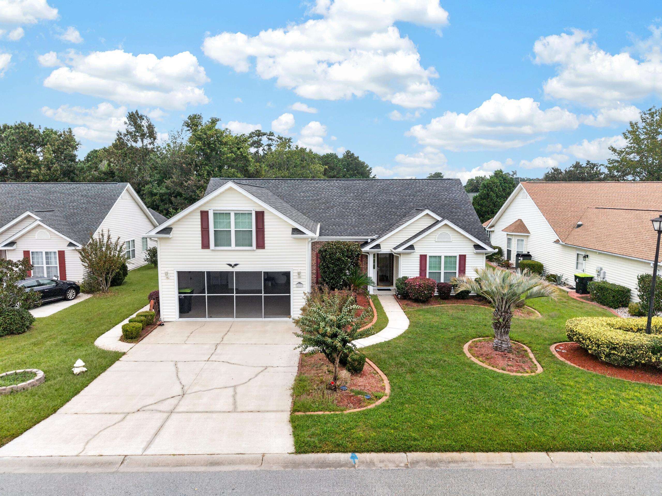 1076 Vestry Dr. Property Photo 2