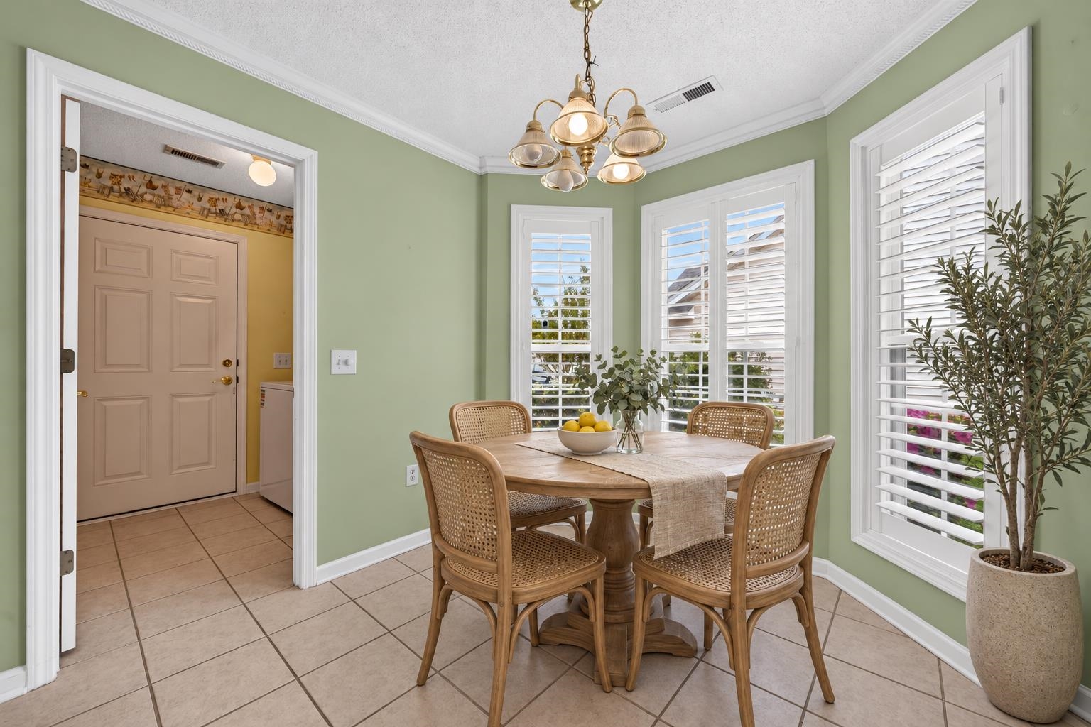 1076 Vestry Dr. Property Photo 18