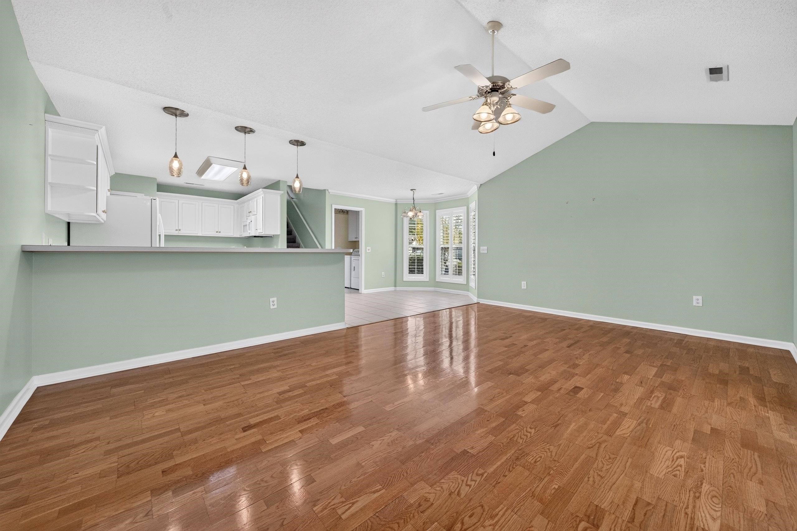 1076 Vestry Dr. Property Photo 22