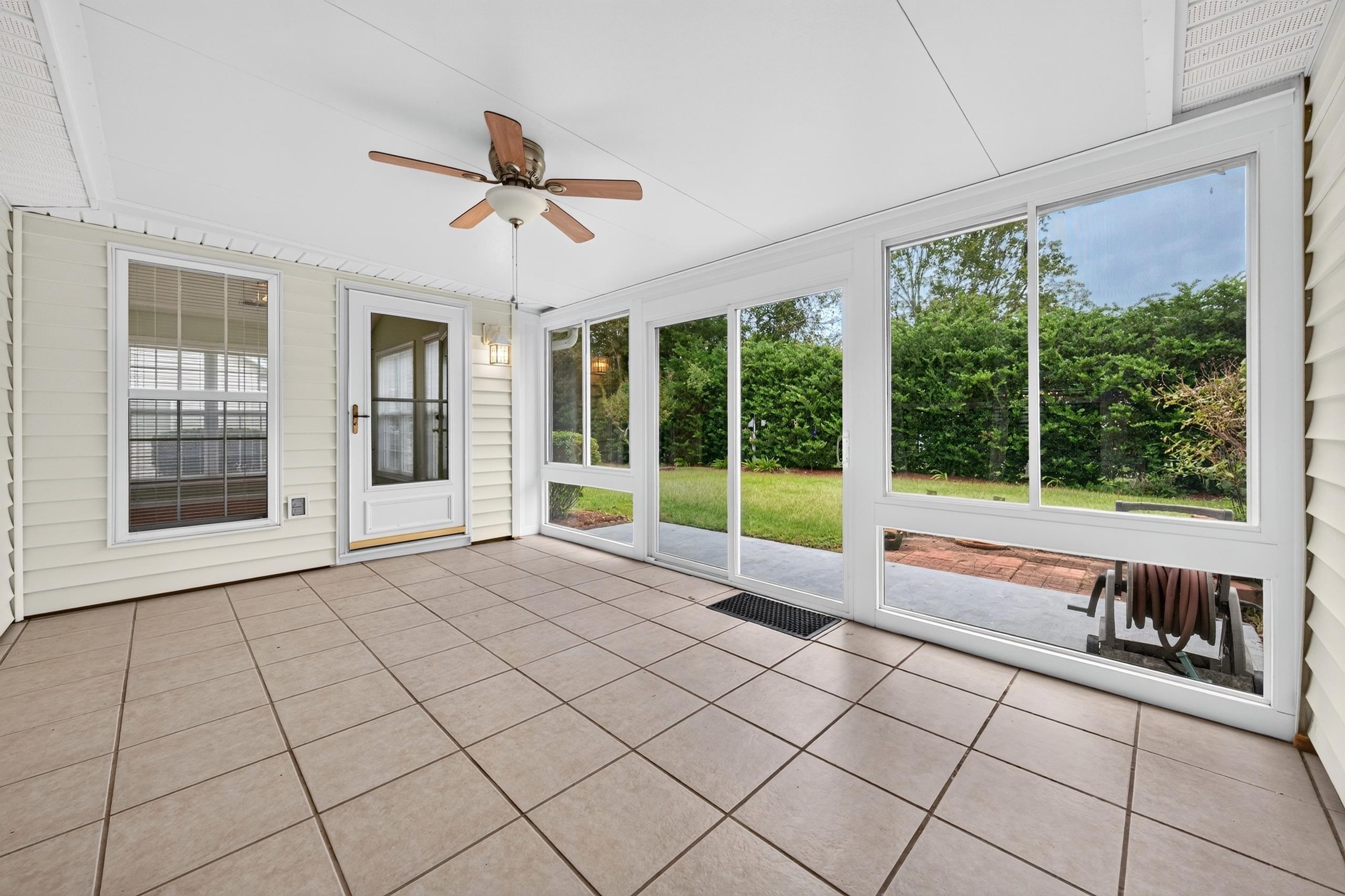 1076 Vestry Dr. Property Photo 27