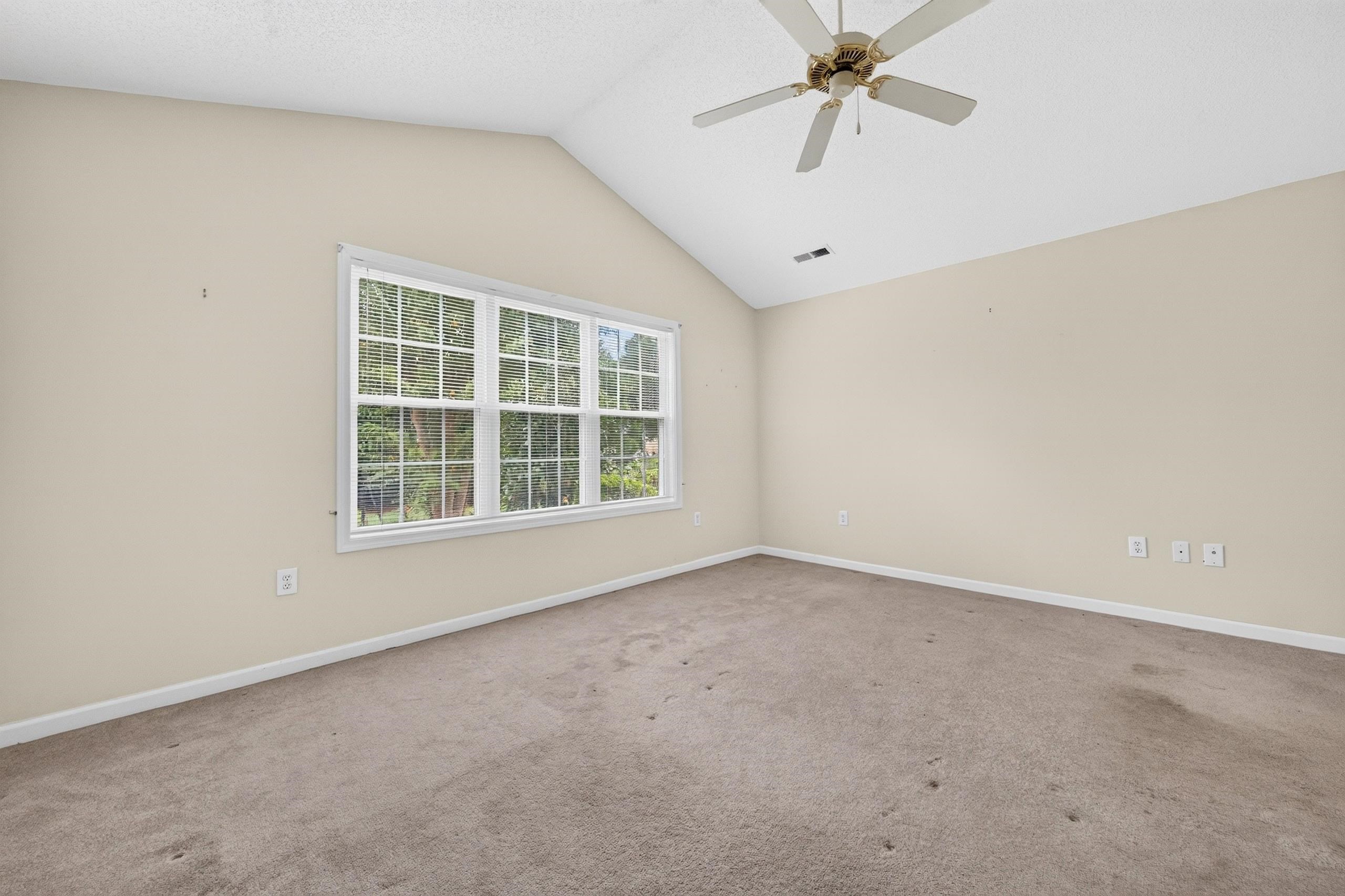 1076 Vestry Dr. Property Photo 29