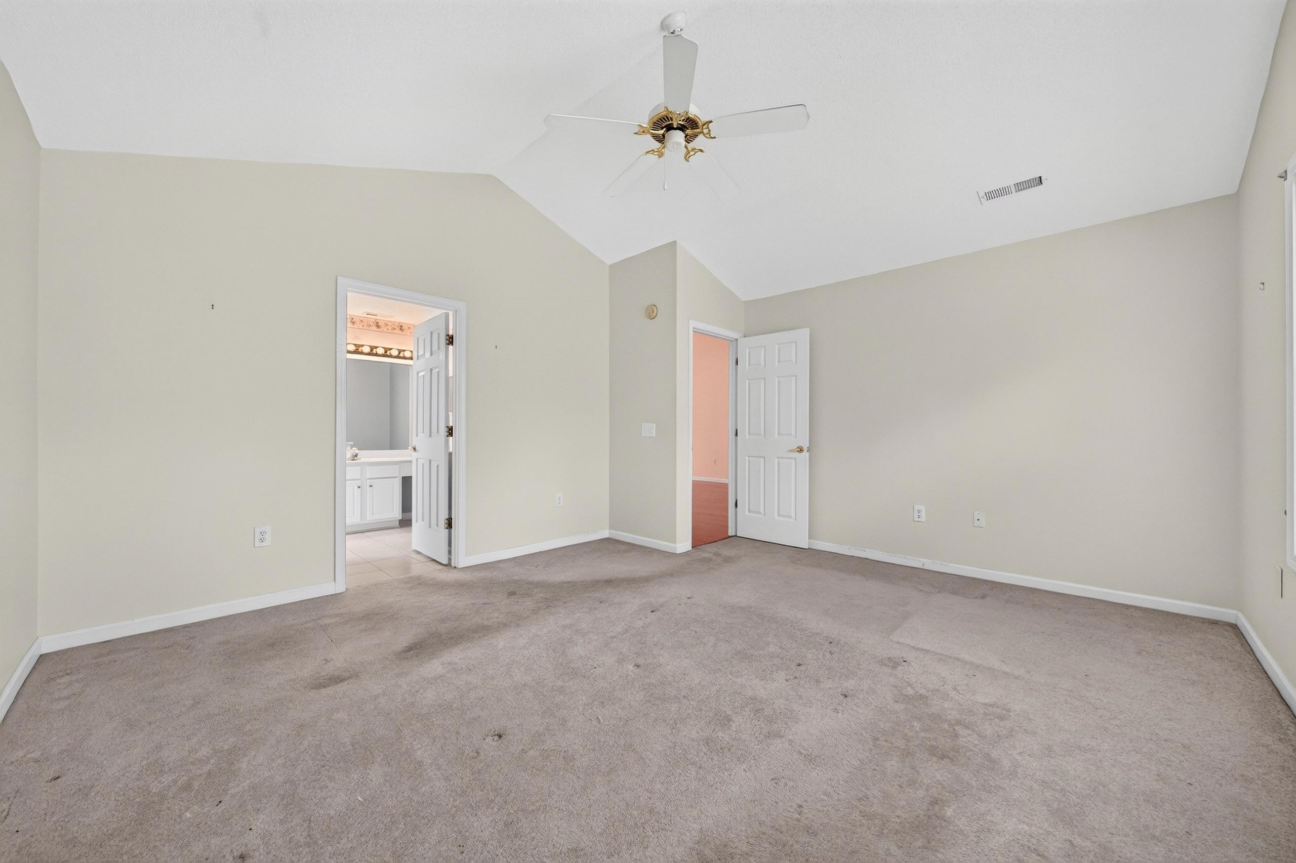 1076 Vestry Dr. Property Photo 31