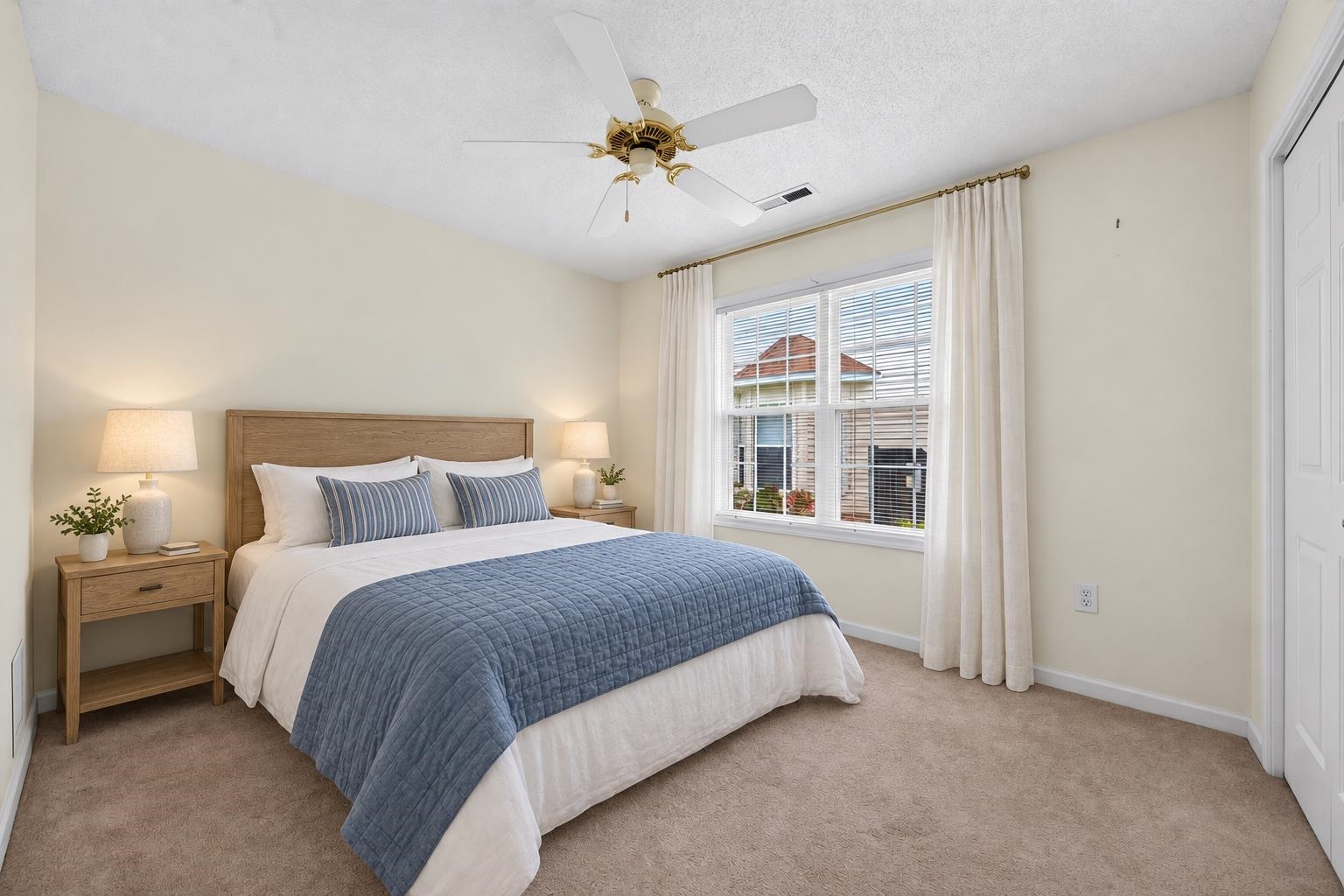 1076 Vestry Dr. Property Photo 40