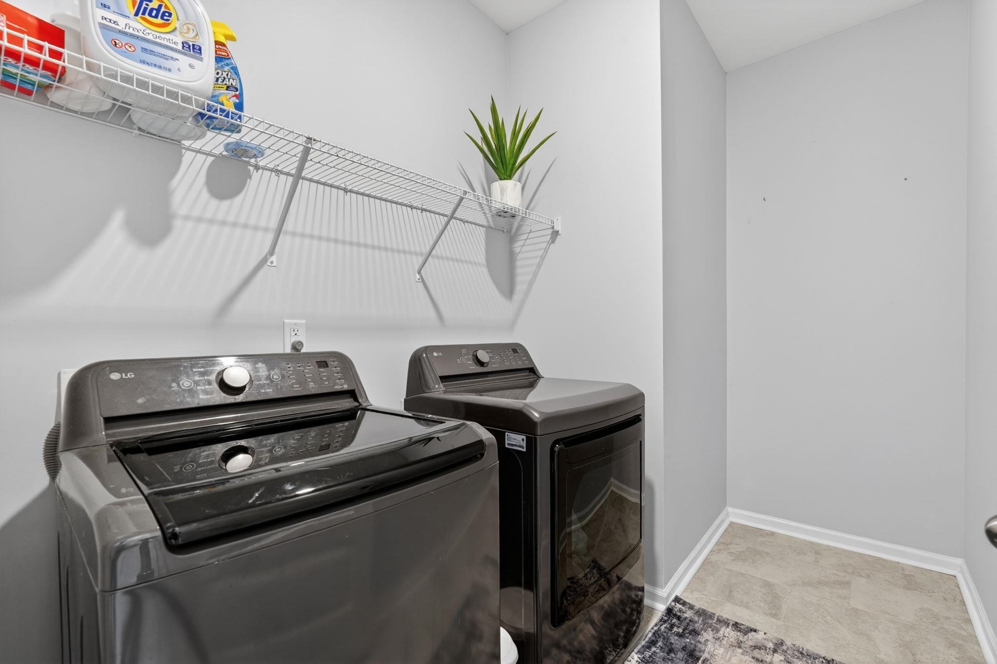 3045 Sistine St. Property Photo 23