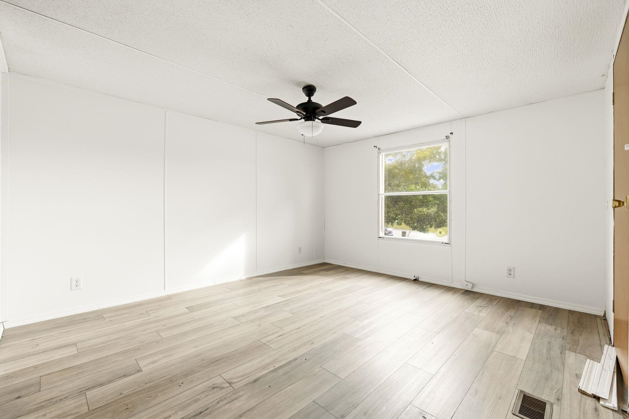 2519 N Wild Rose Dr. Property Photo 12