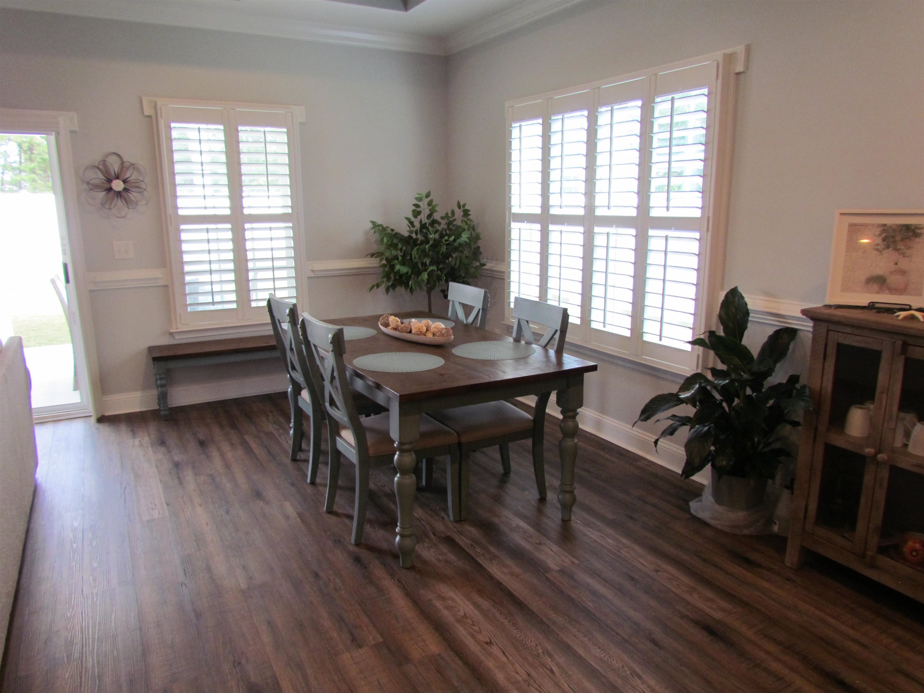 194 Swallowtail Ct. Property Photo 4