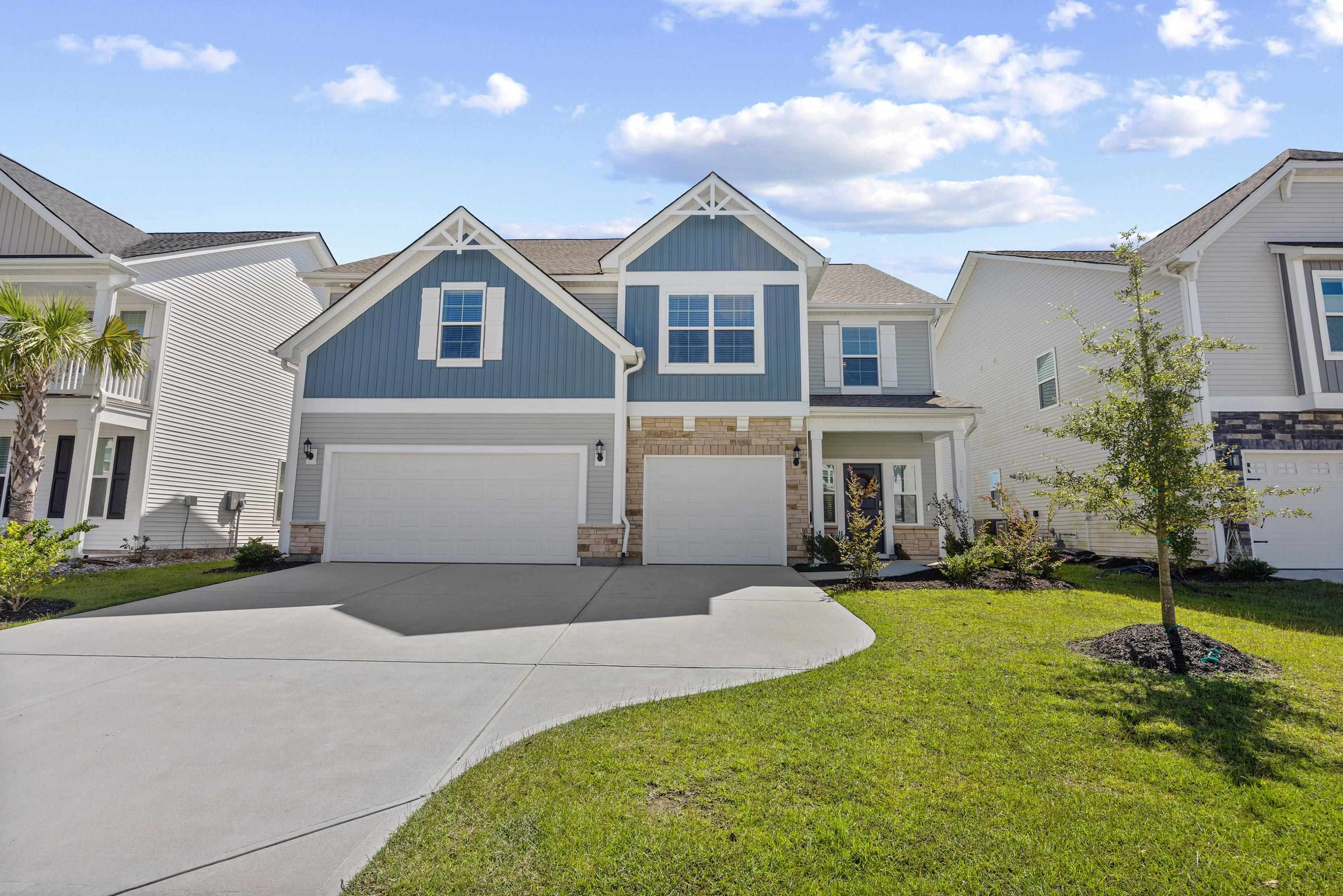 729 Enchantment Loop Property Photo 1