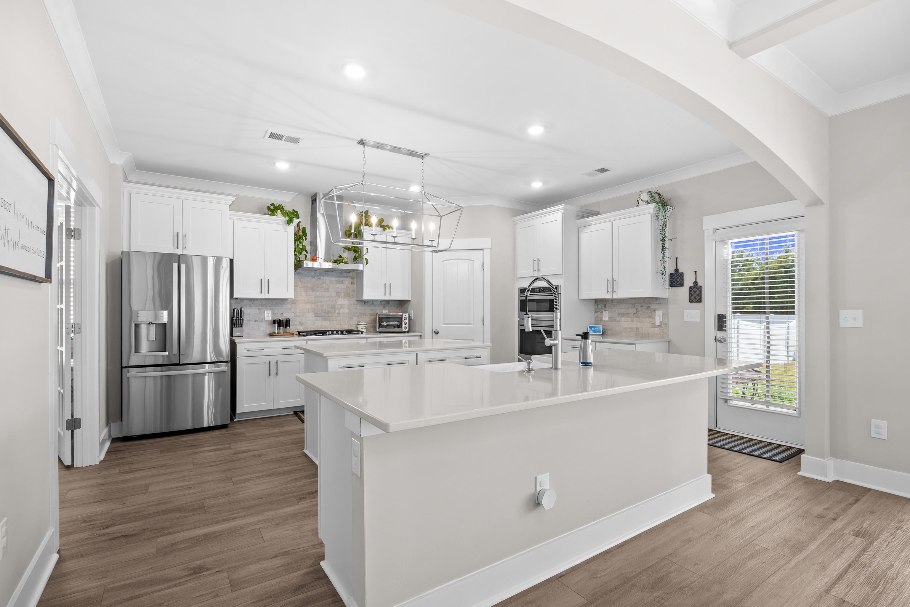 729 Enchantment Loop Property Photo 13