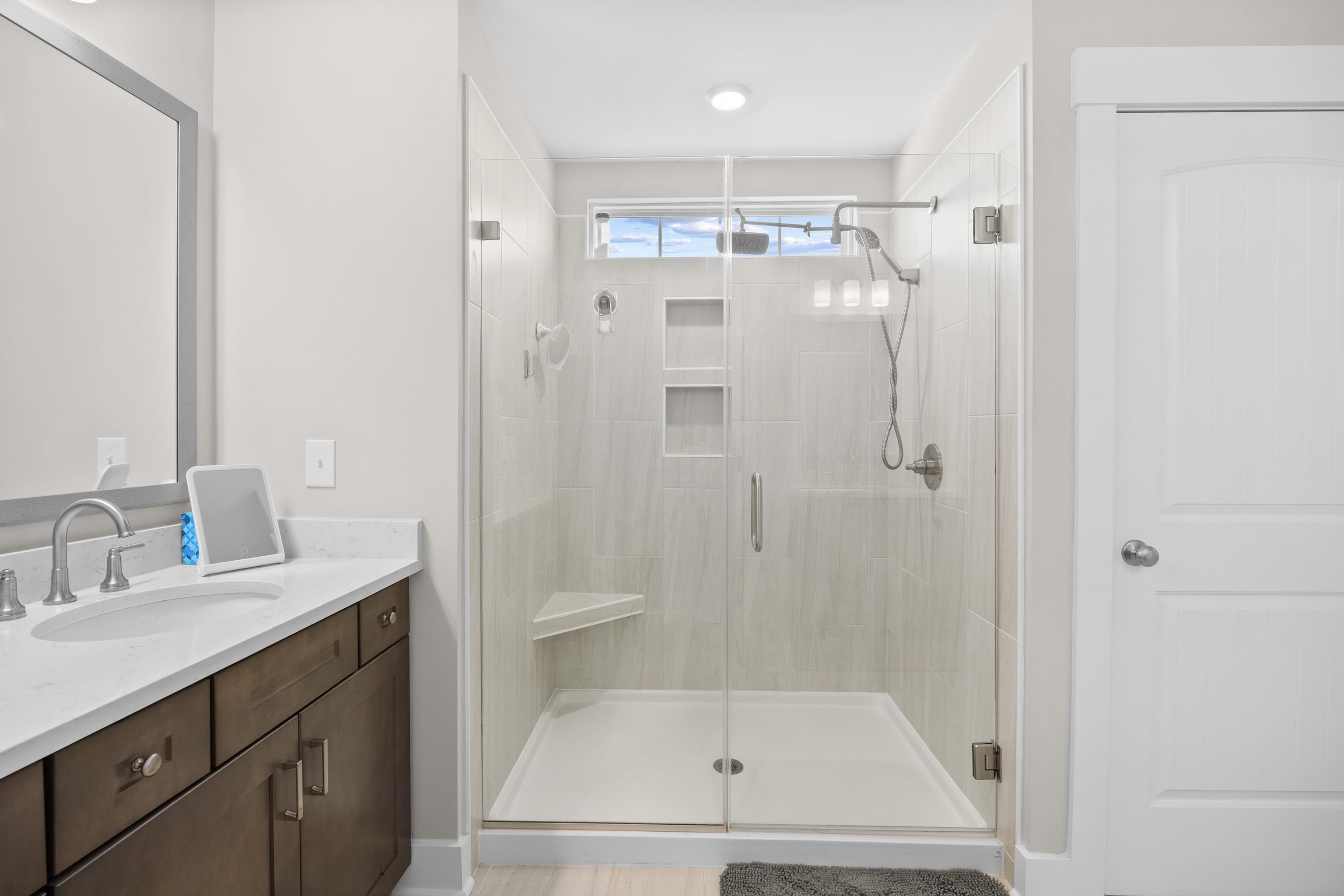 729 Enchantment Loop Property Photo 28