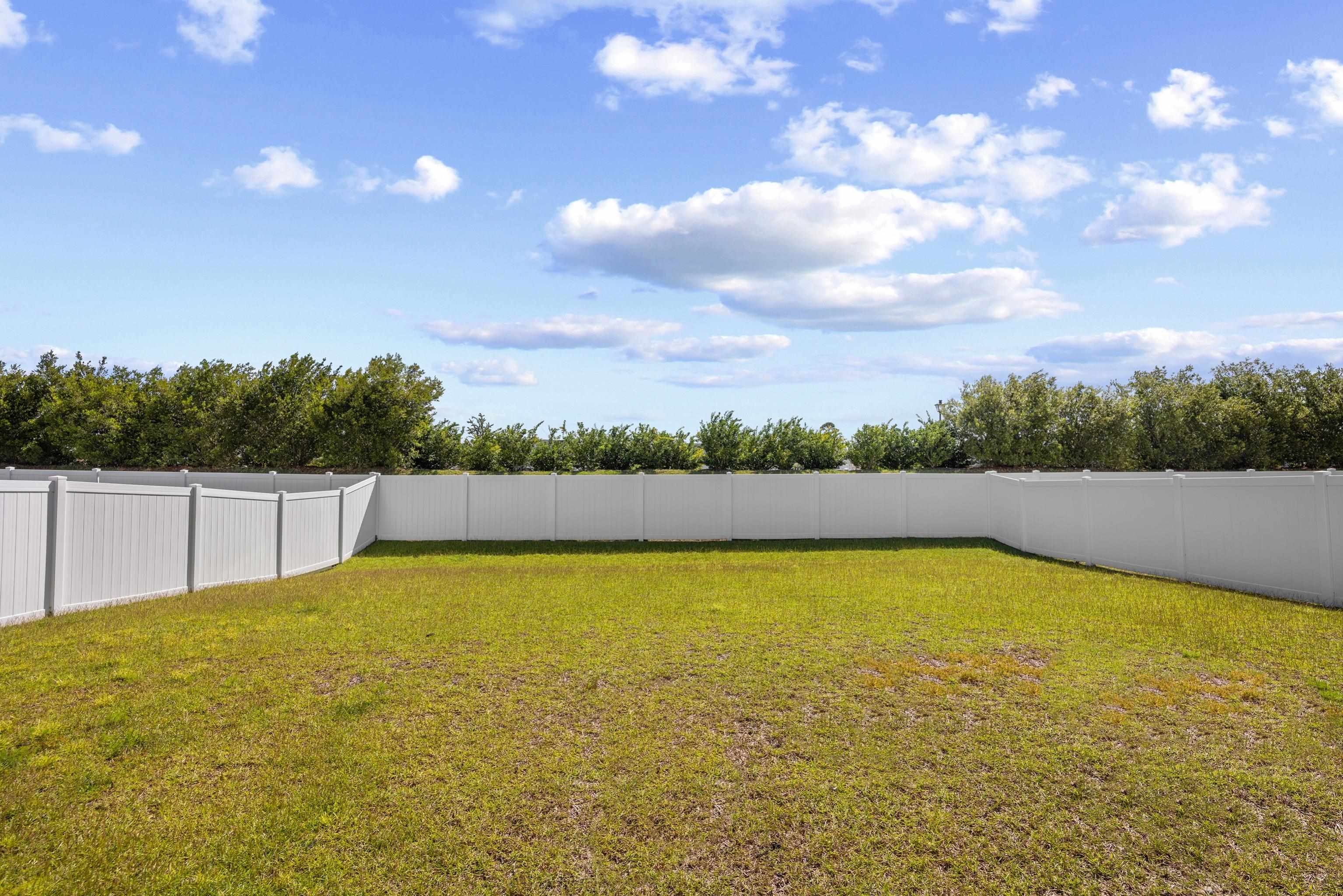 729 Enchantment Loop Property Photo 40