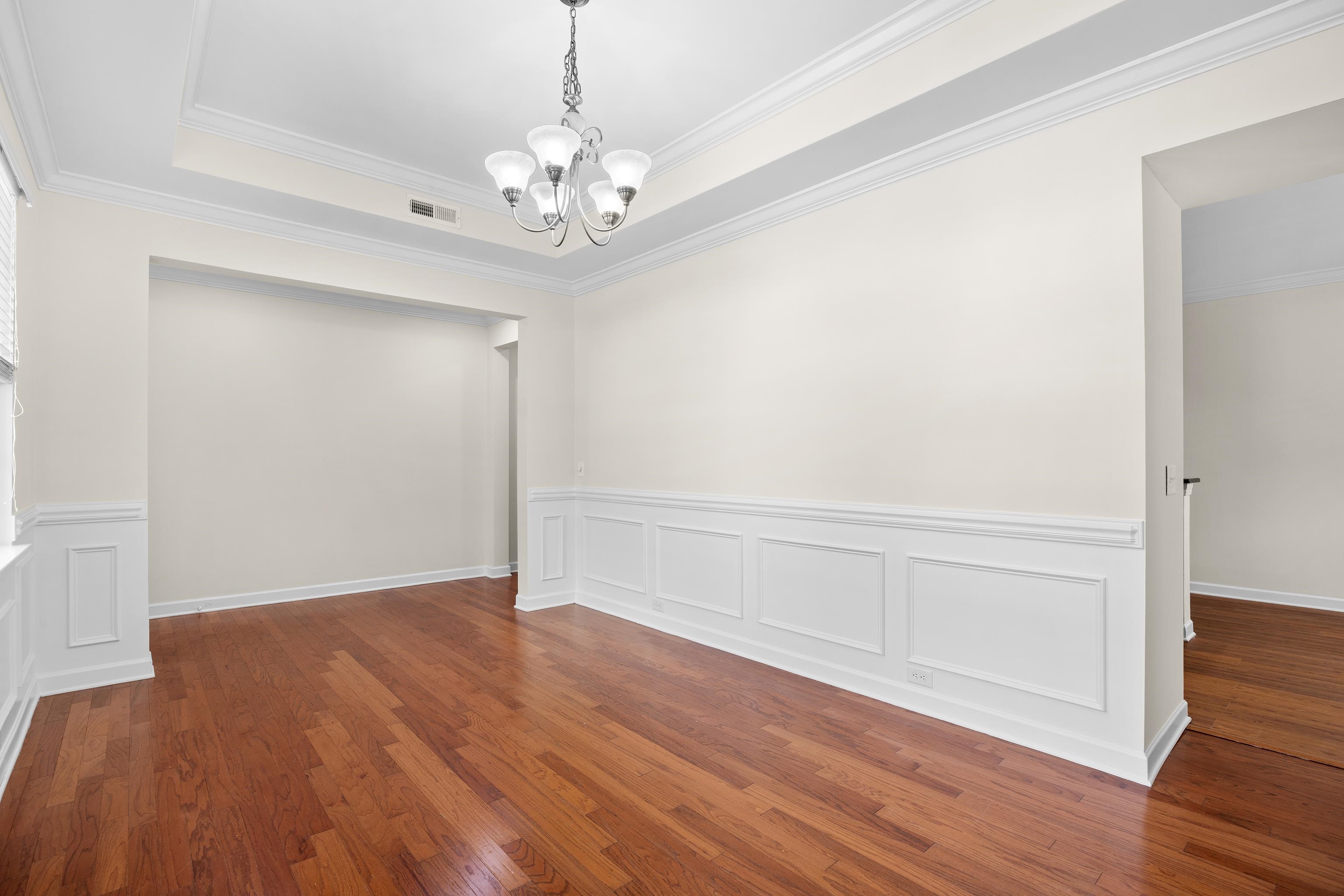 1537 Beaumont Way Property Photo 9