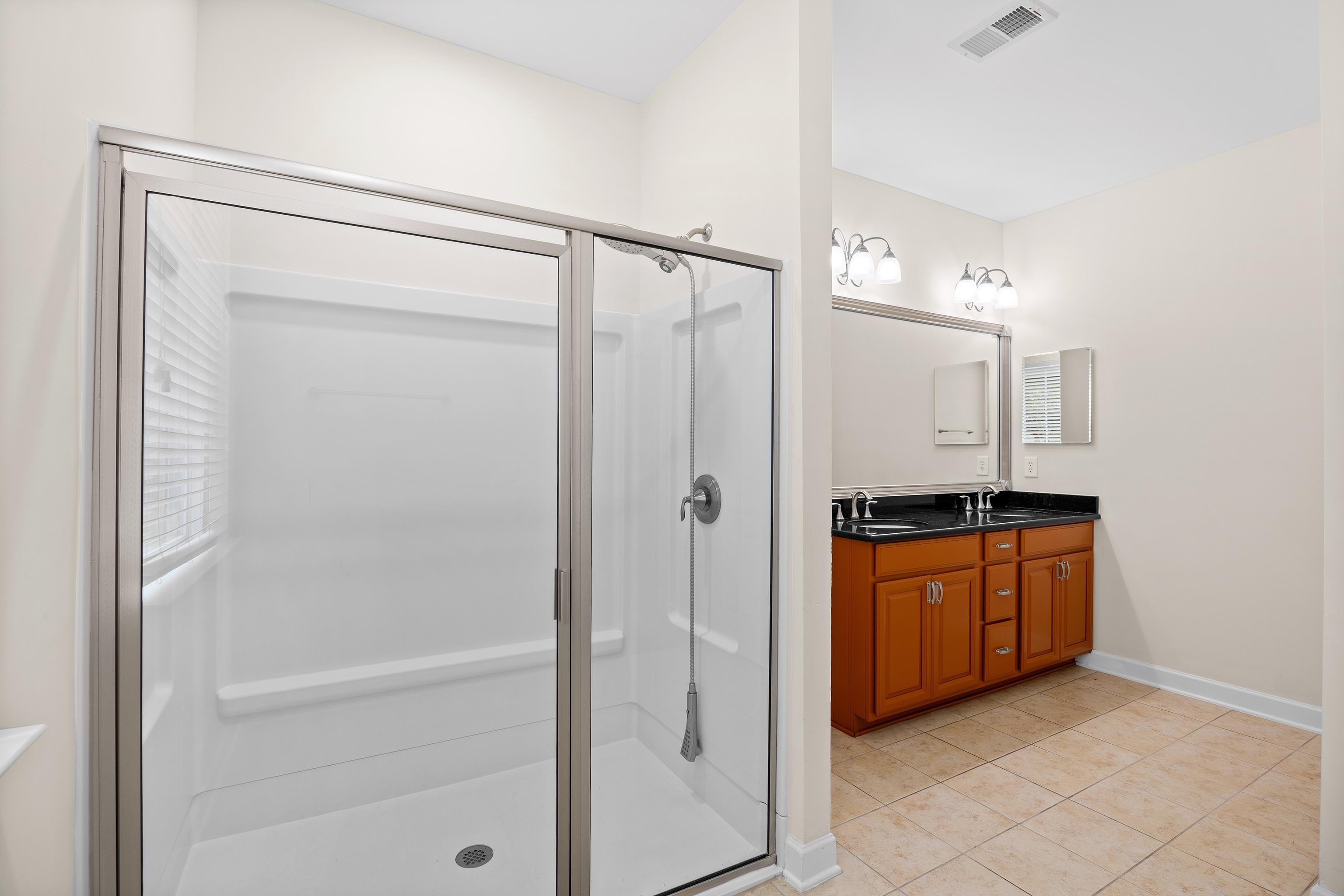 1537 Beaumont Way Property Photo 20