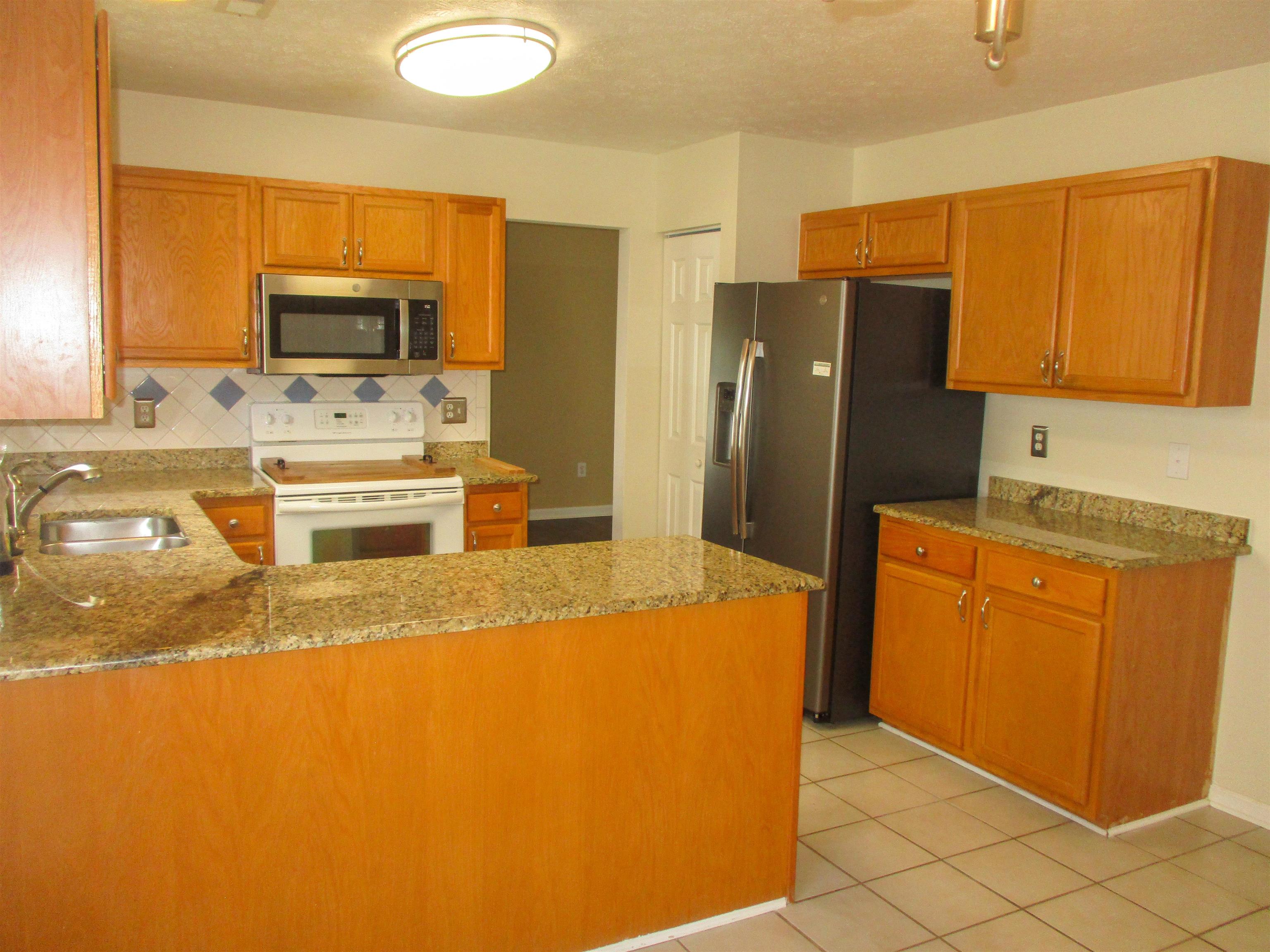 442 Dandelion Ln. Property Photo 6
