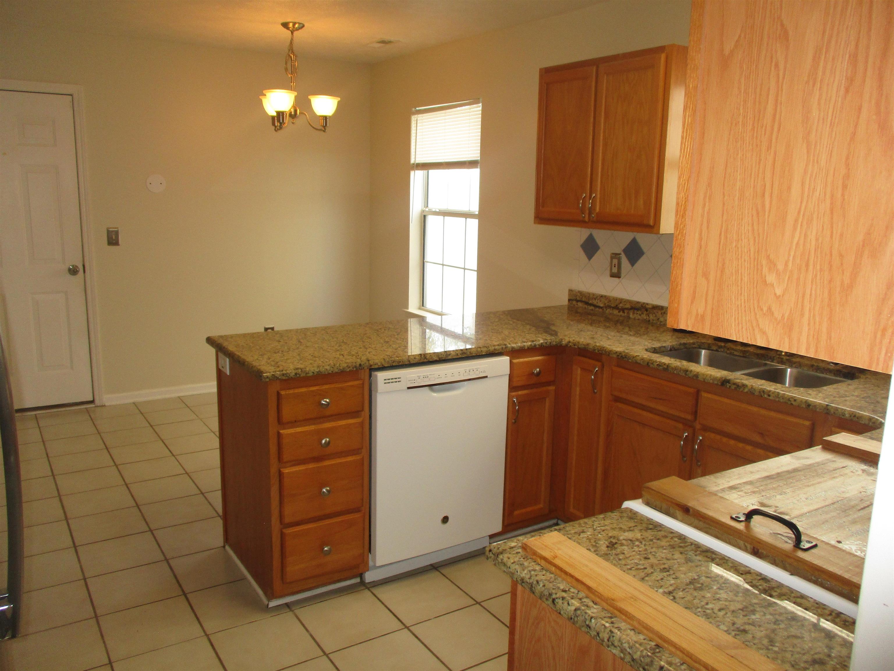 442 Dandelion Ln. Property Photo 7