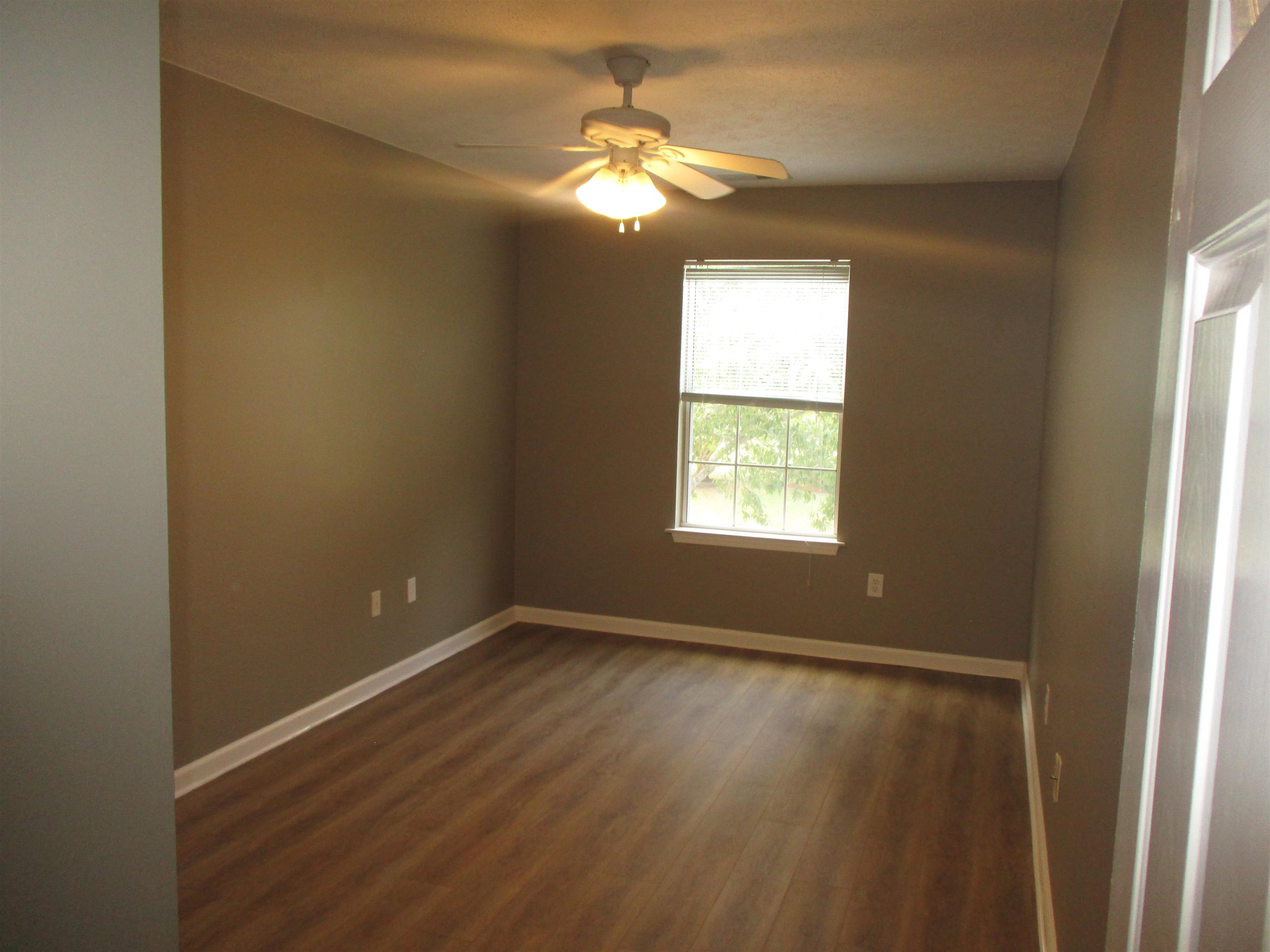442 Dandelion Ln. Property Photo 23