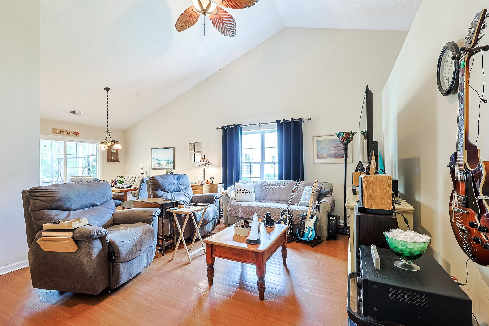 504 Pennington Loop Property Photo 4