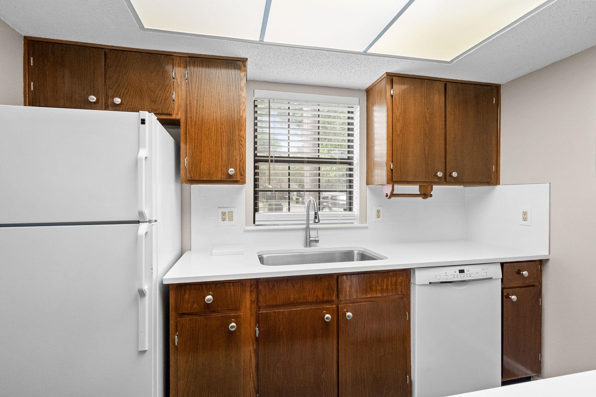 6620 Heron Point Blvd. Property Photo 8