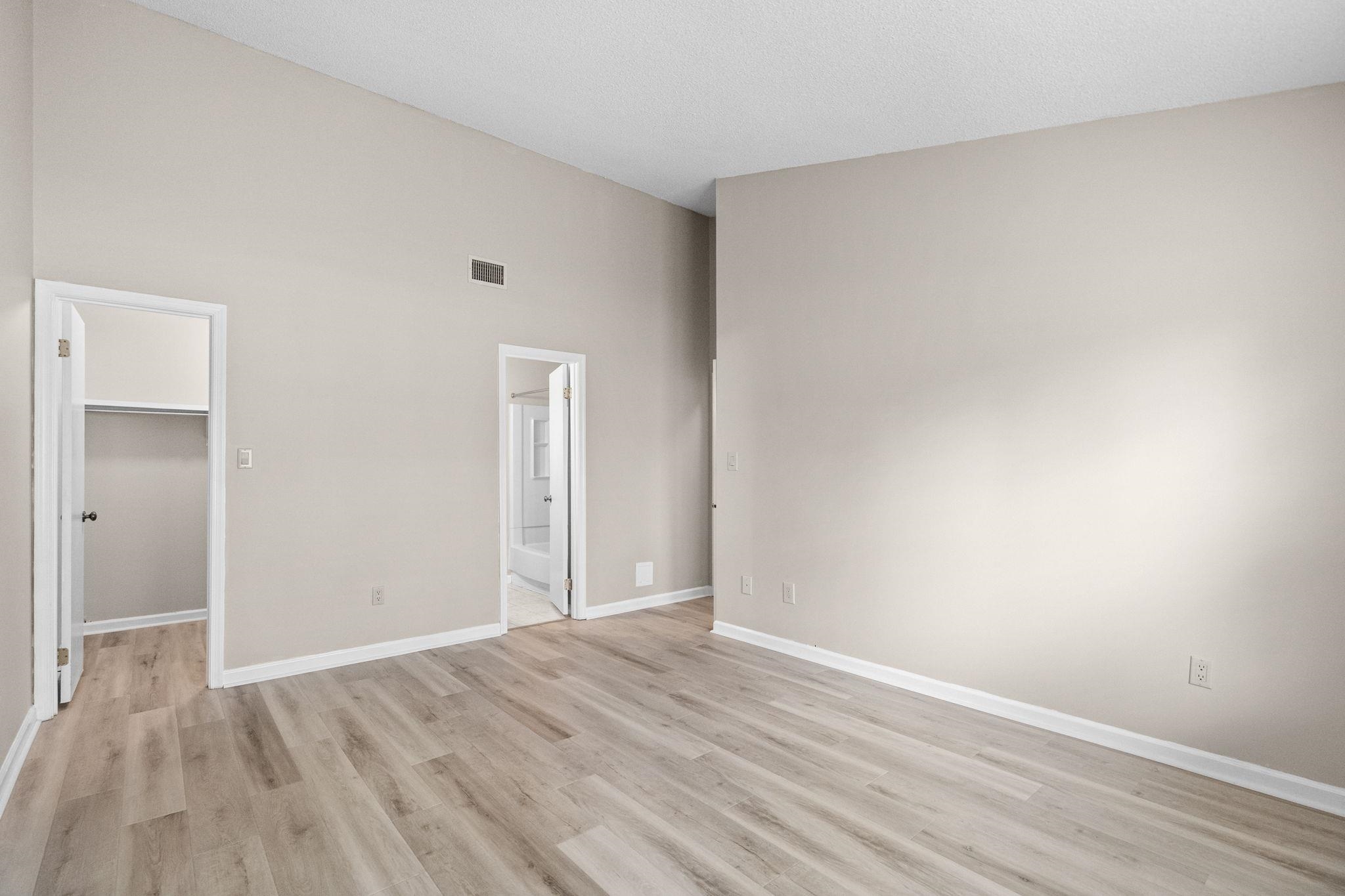 6620 Heron Point Blvd. Property Photo 14
