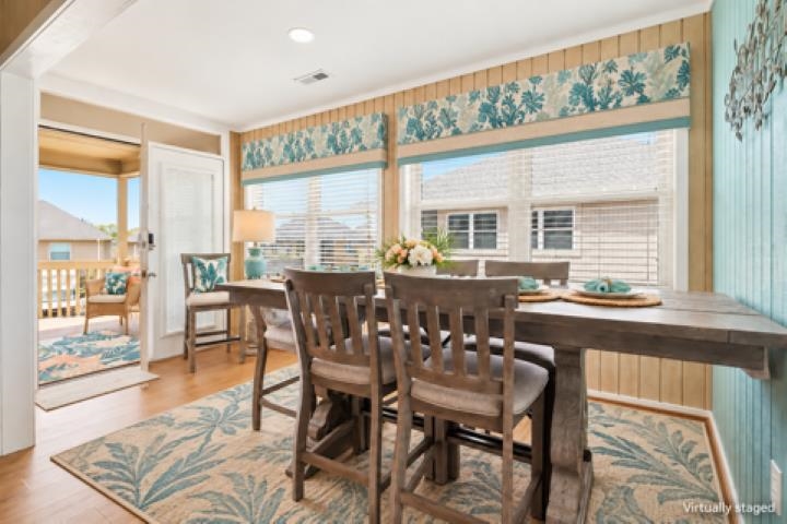 9500 Queens Ct. Property Photo 11