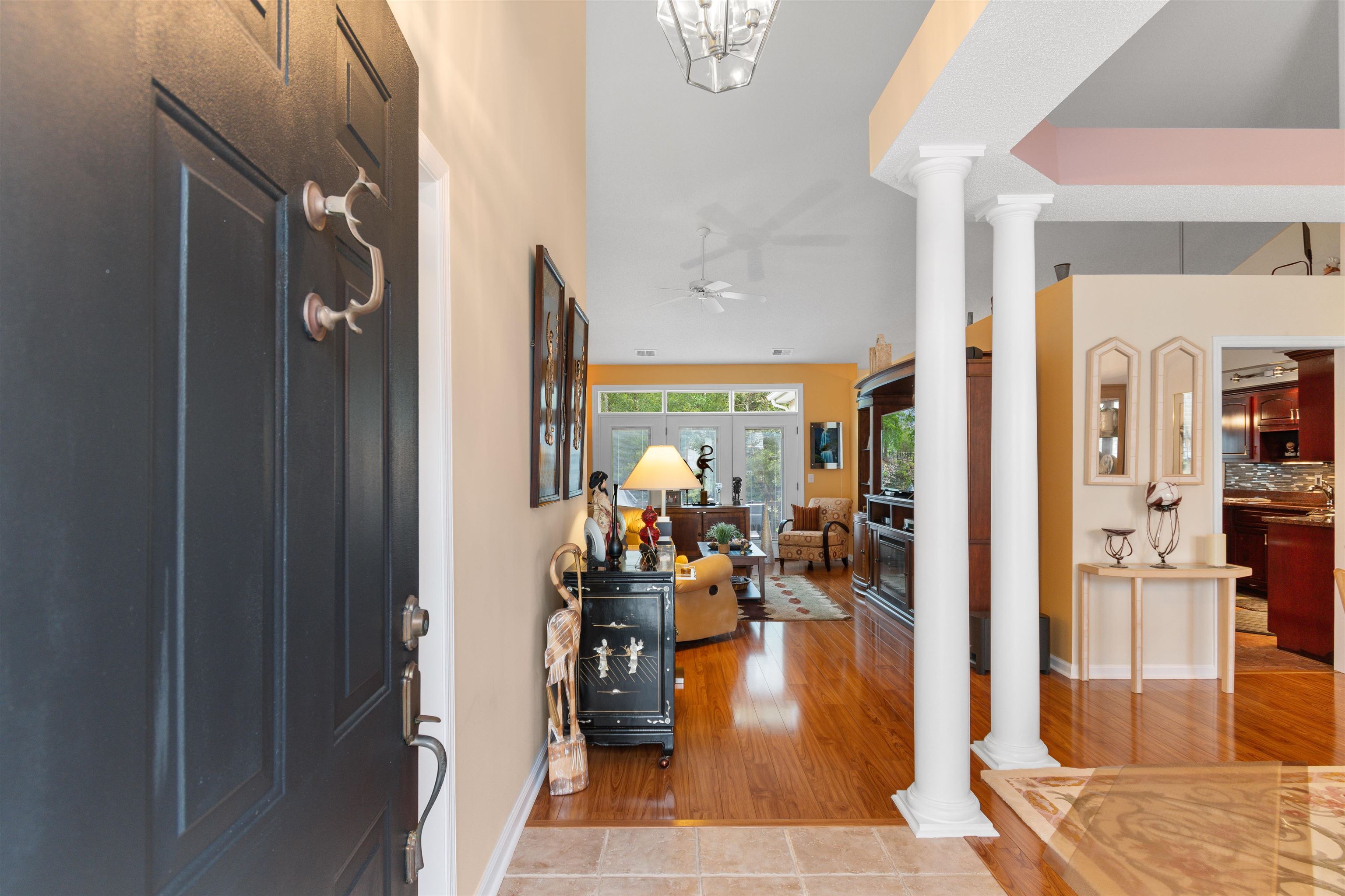 208 Beechwood Ct. Property Photo 2