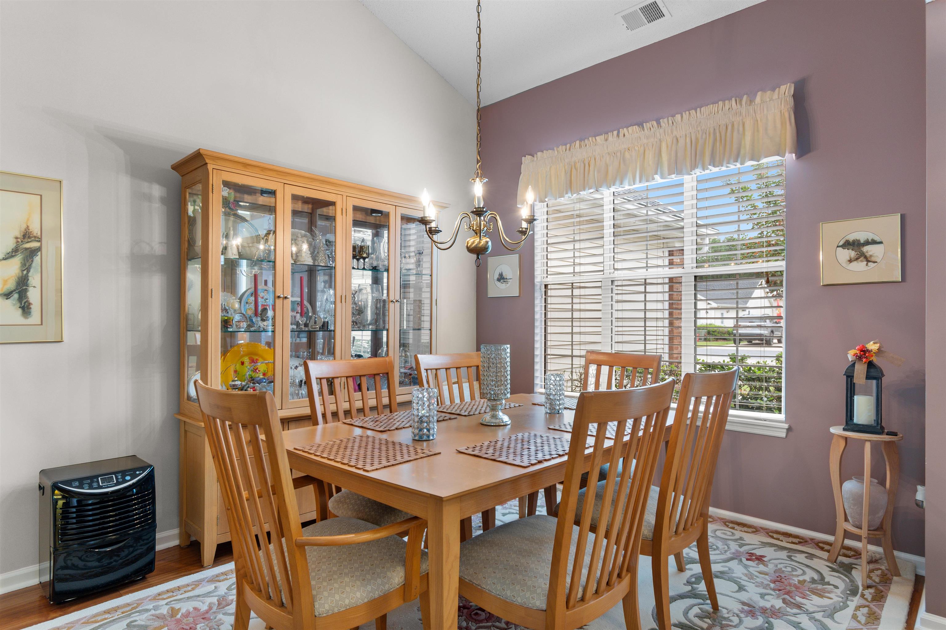 208 Beechwood Ct. Property Photo 4