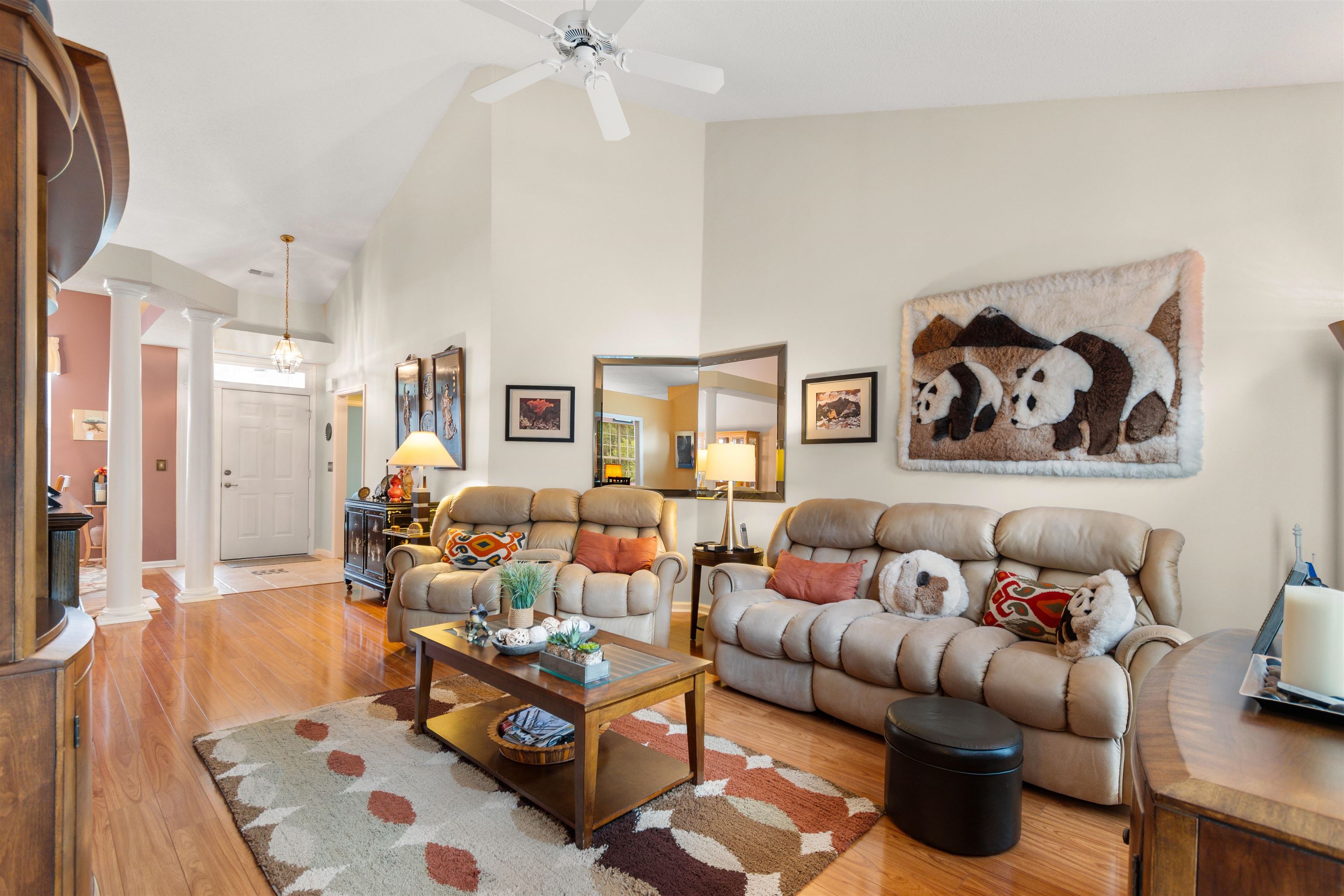208 Beechwood Ct. Property Photo 6