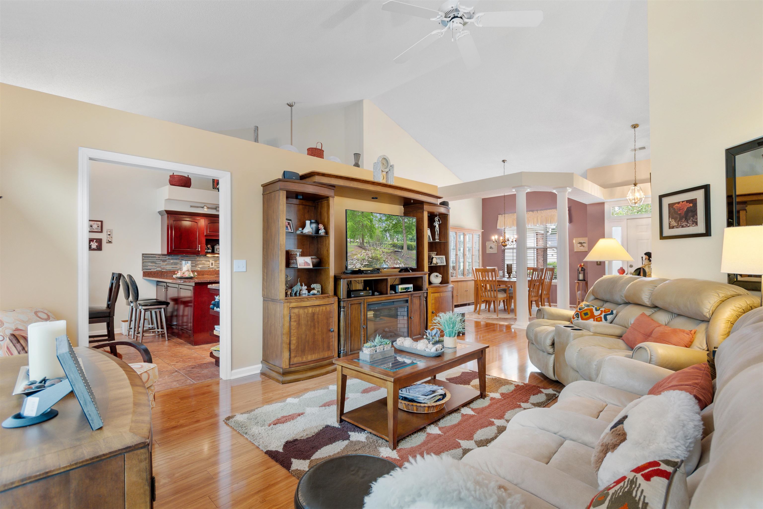 208 Beechwood Ct. Property Photo 7