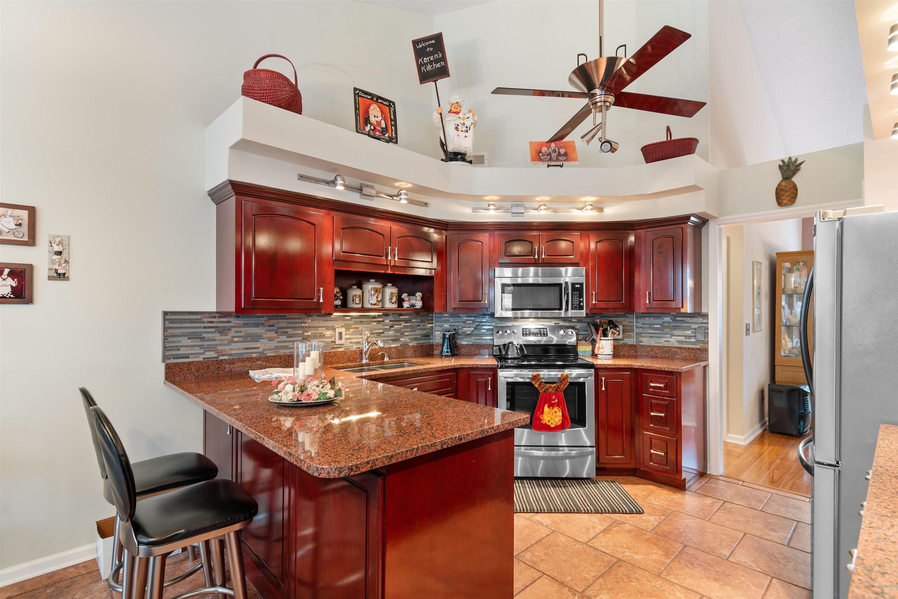 208 Beechwood Ct. Property Photo 17