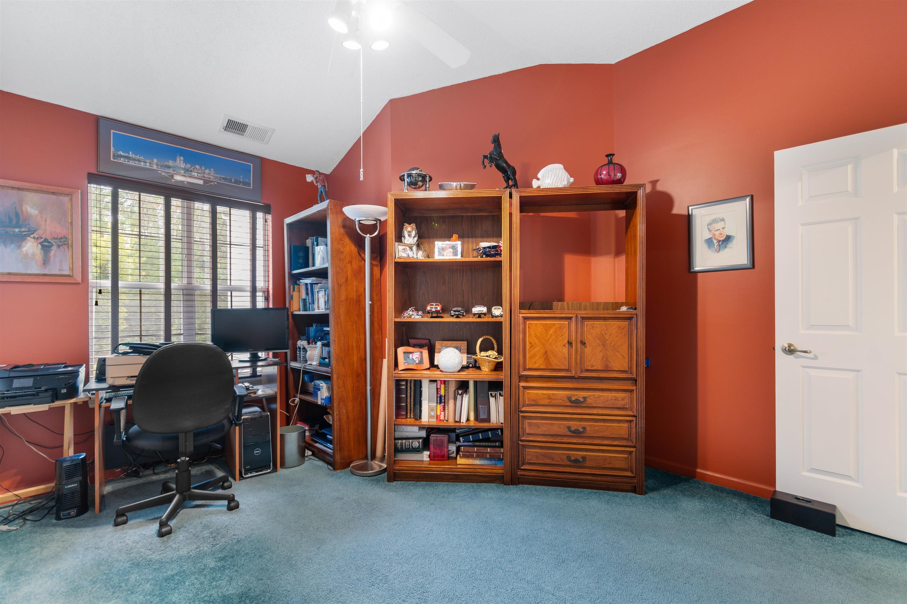 208 Beechwood Ct. Property Photo 24