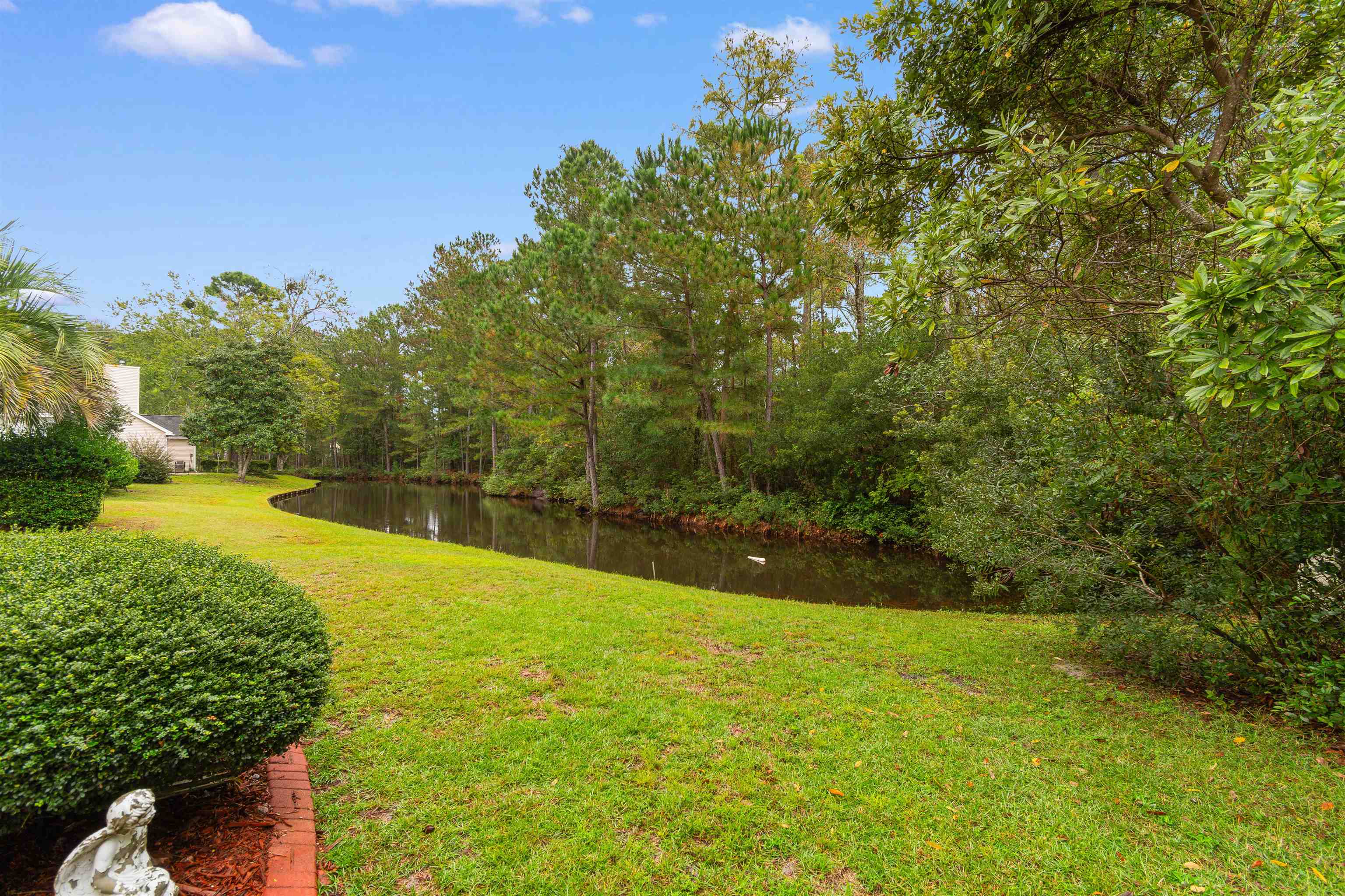 208 Beechwood Ct. Property Photo 28