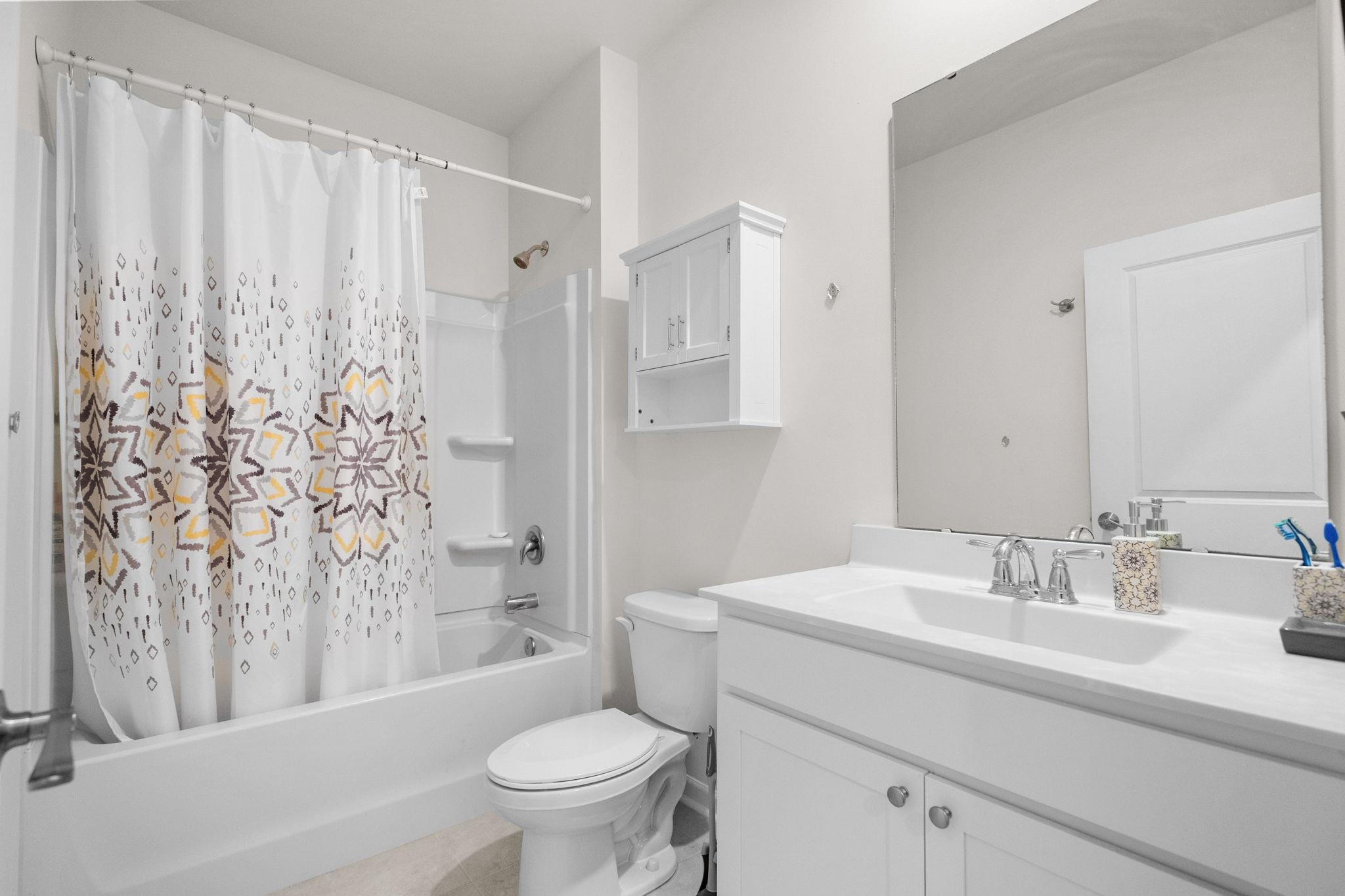 1404 Greenock Ln. Property Photo 21