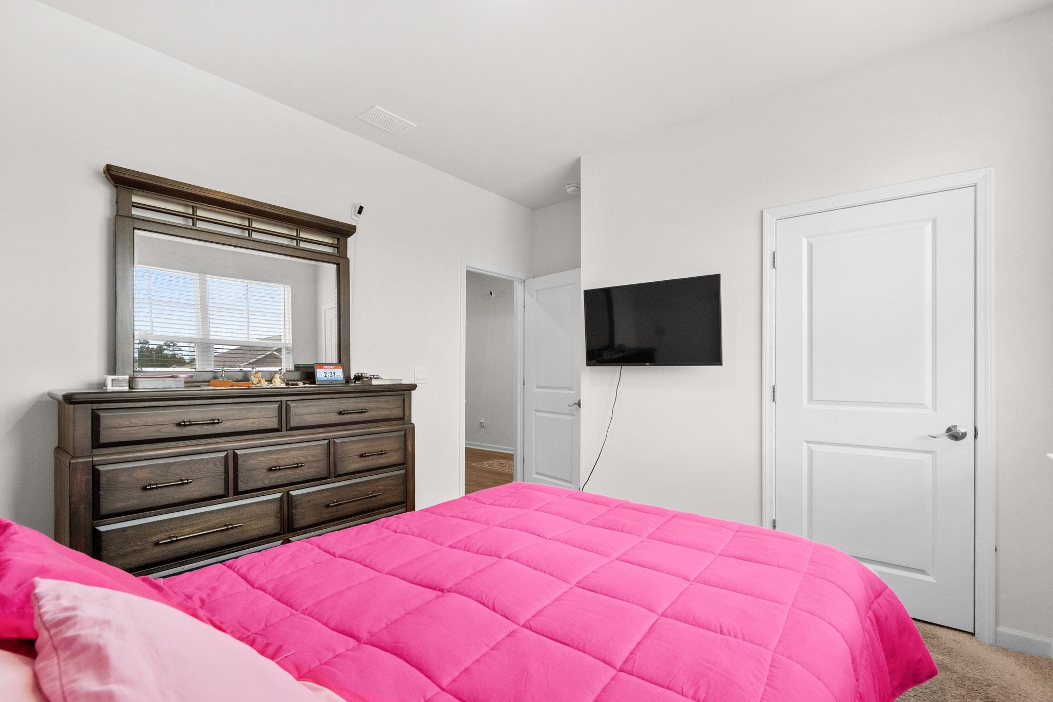 1404 Greenock Ln. Property Photo 23